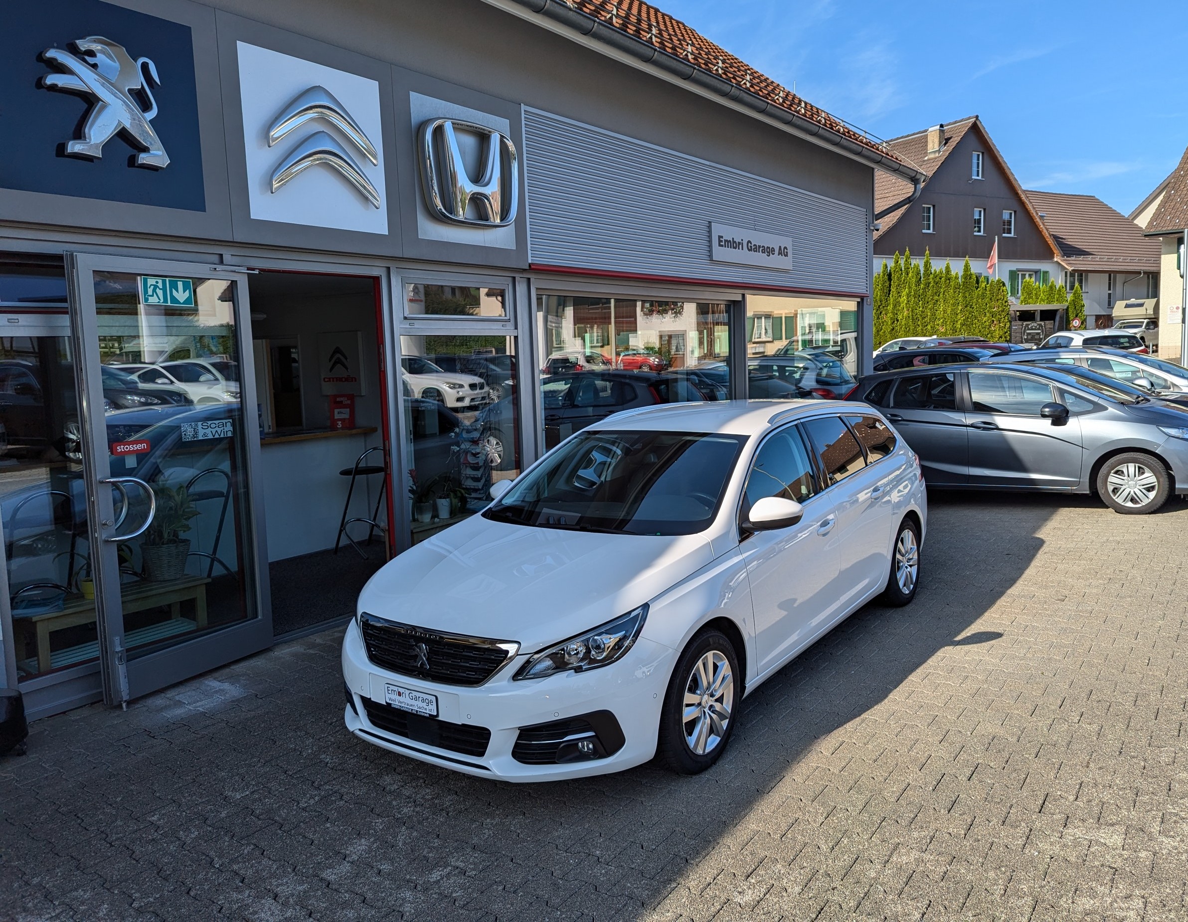 PEUGEOT 308 SW 1.5 BlueHDI Tech Edition EAT8