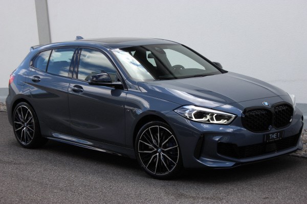 BMW M135i xDrive *M PERFORMANCE PAKET*