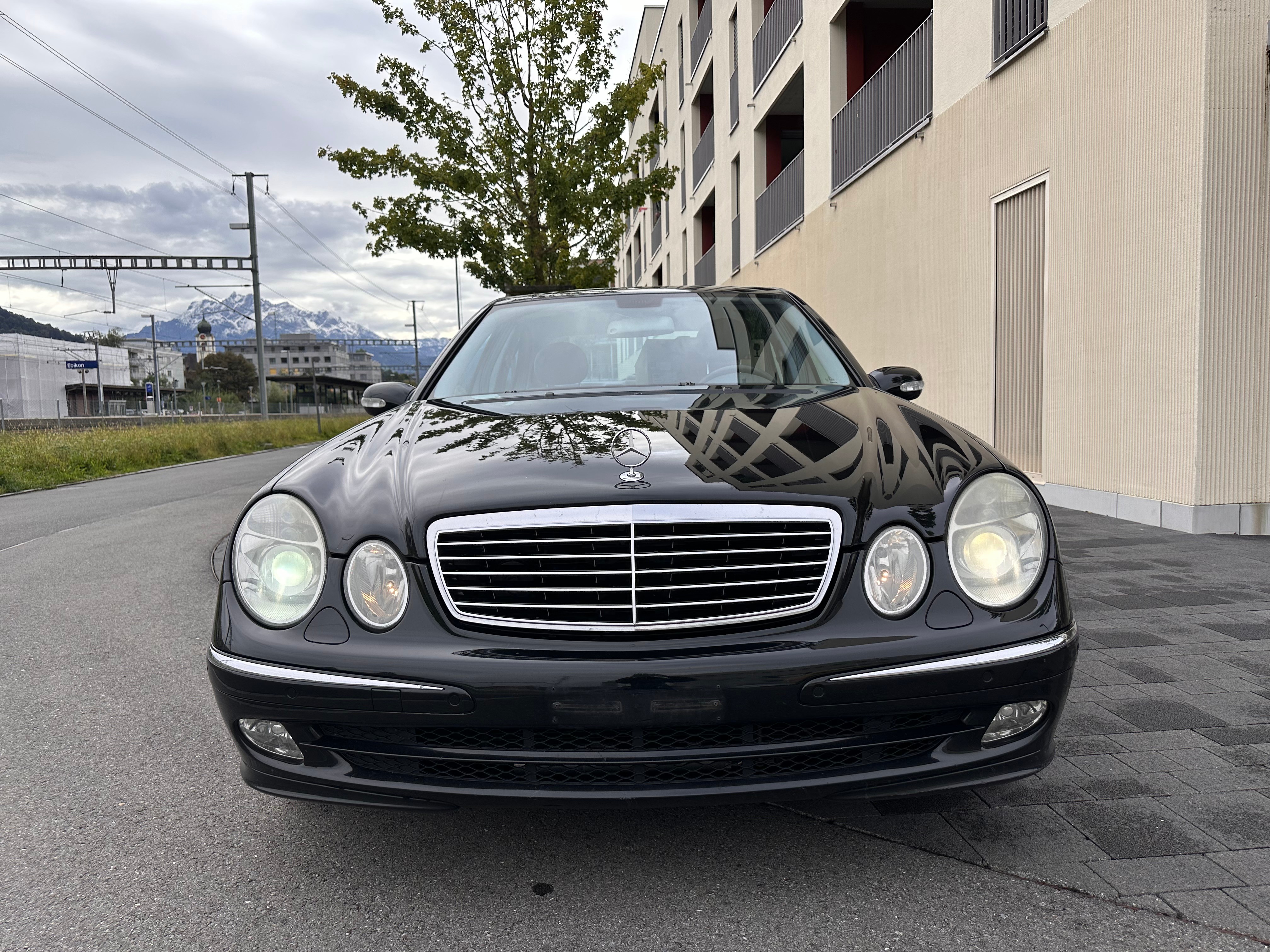 MERCEDES-BENZ E 320 Elégance Automatic