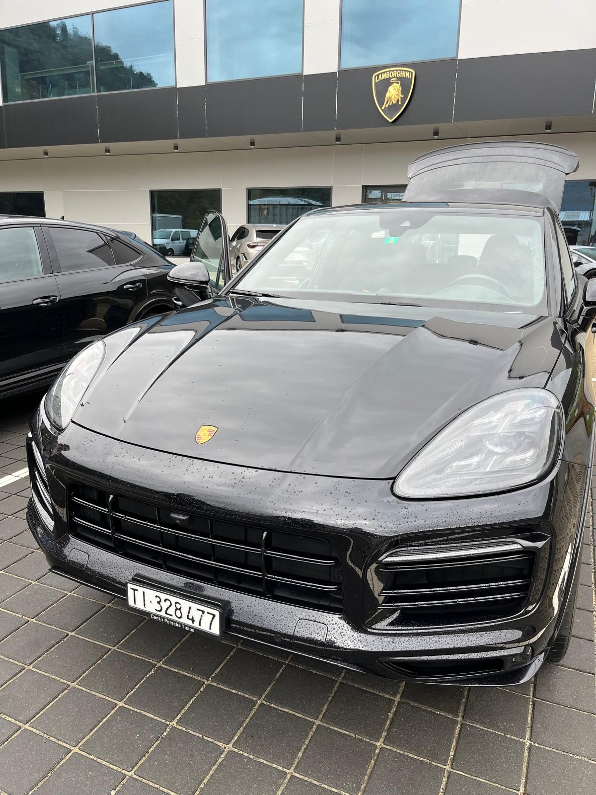 PORSCHE Cayenne GTS Coupé