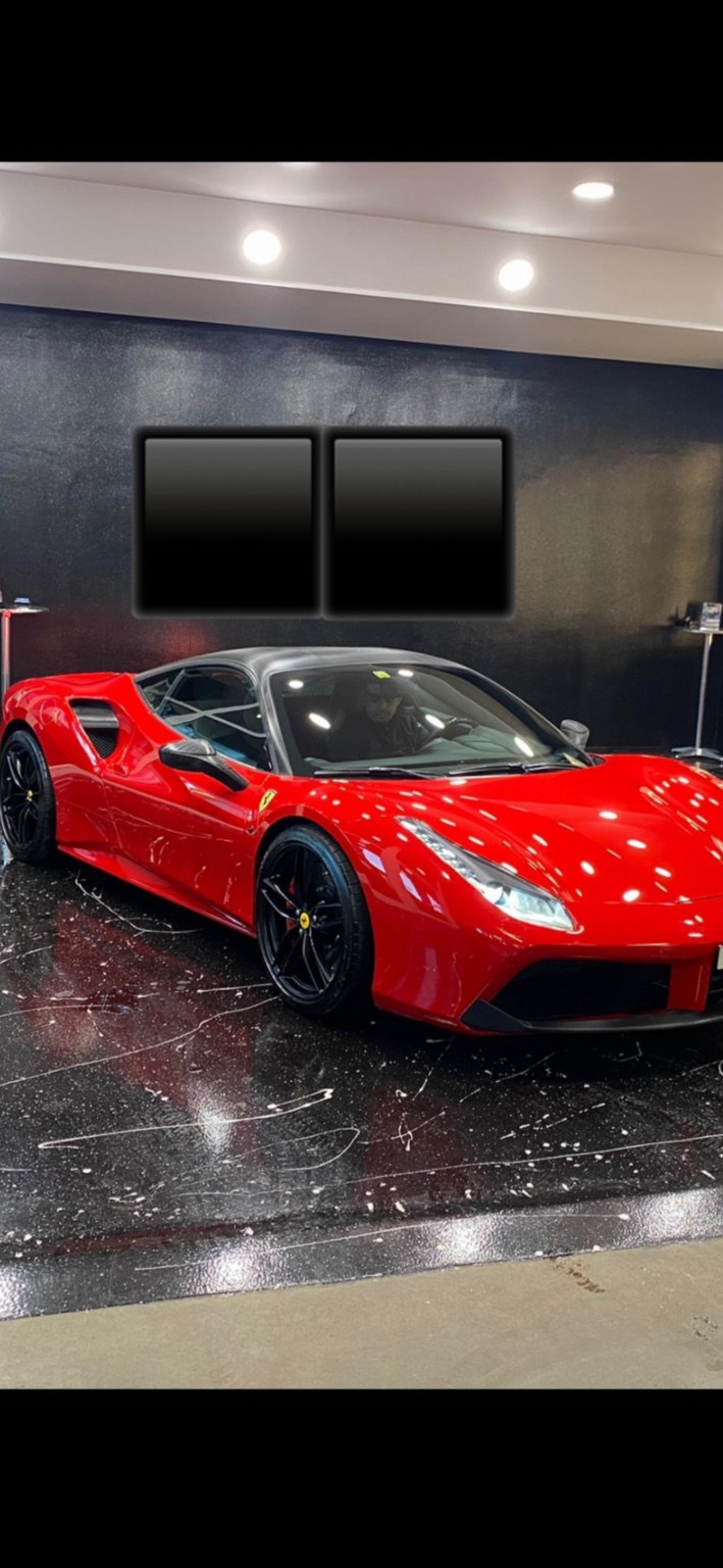 FERRARI 488 GTB 3.9 V8