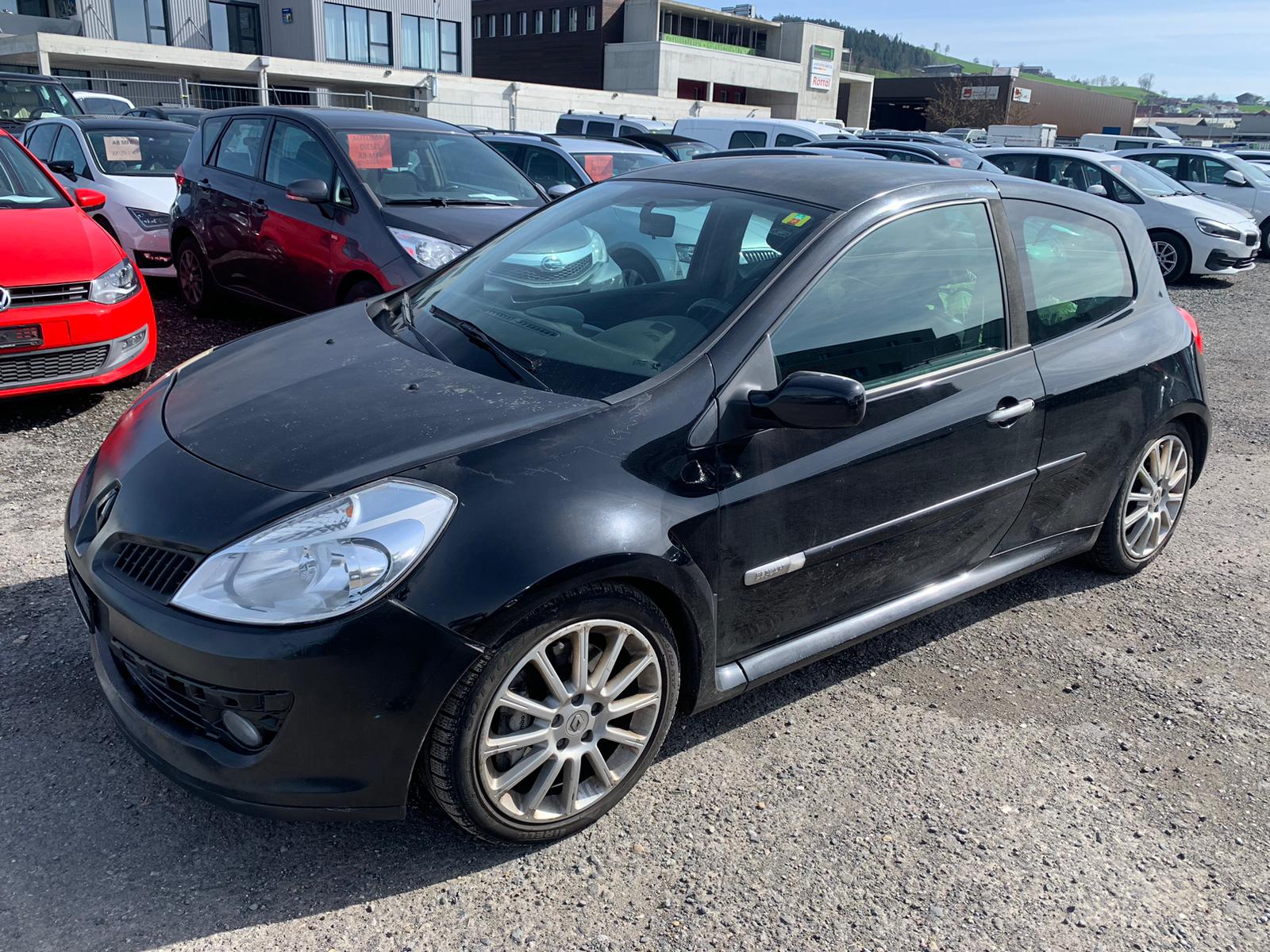 RENAULT Clio 2.0 16V Sport