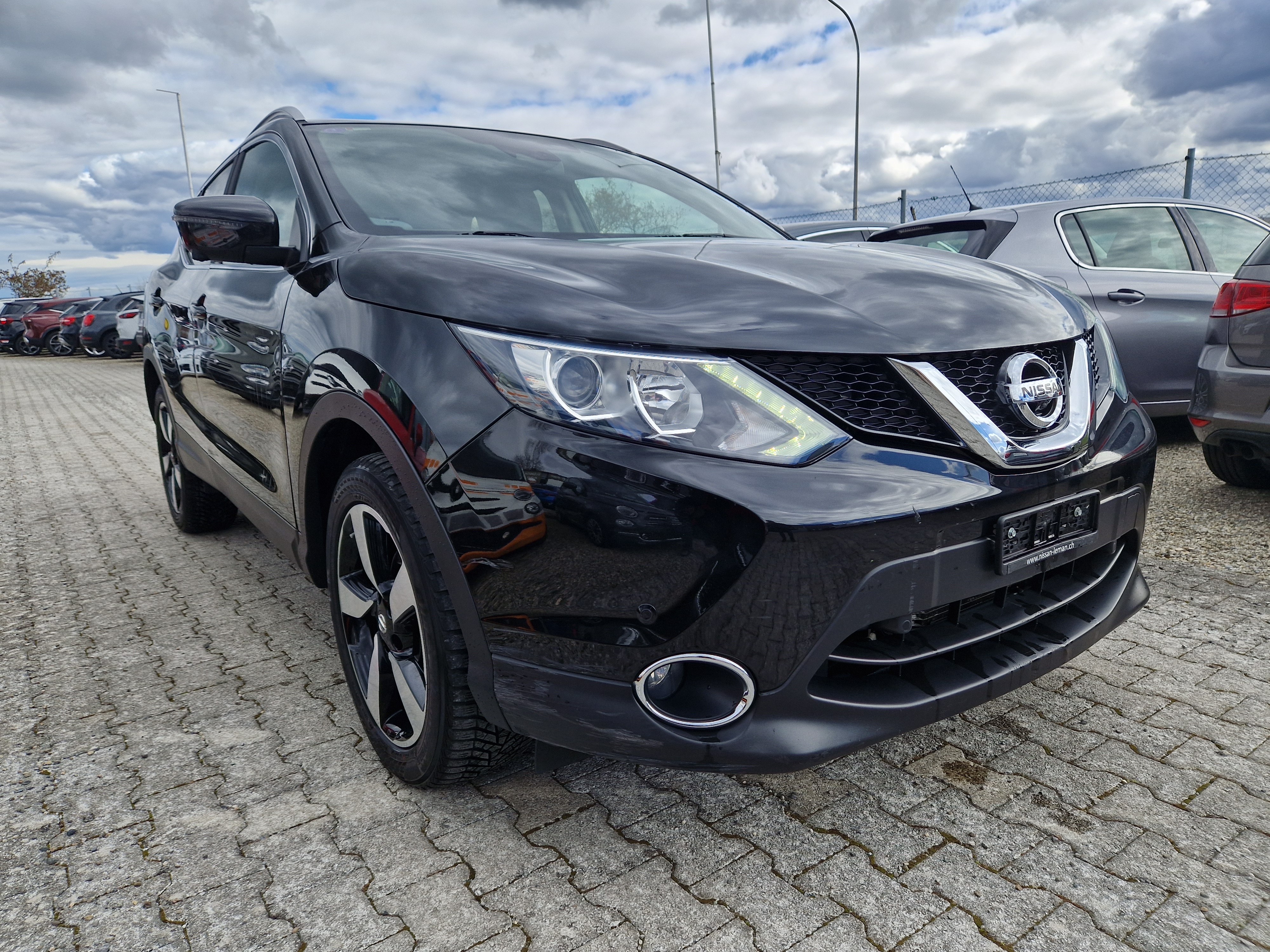 NISSAN Qashqai 1.2 DIG-T 360° Xtronic CVT