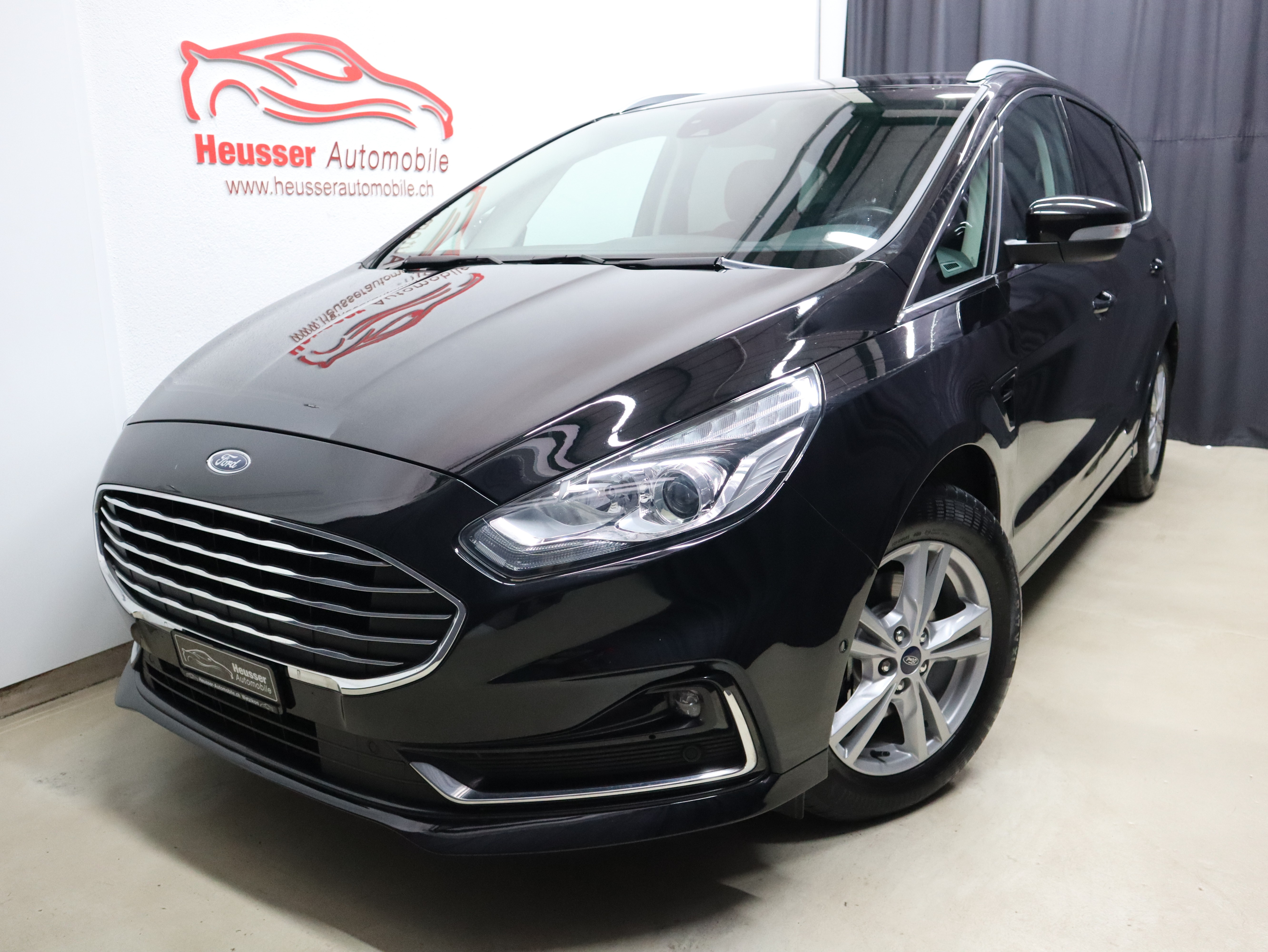 FORD S-Max 2.0 TDCi Titanium - Navi - Keyless - 7 Sitzplätze - Kamera - AHK - 190 PS