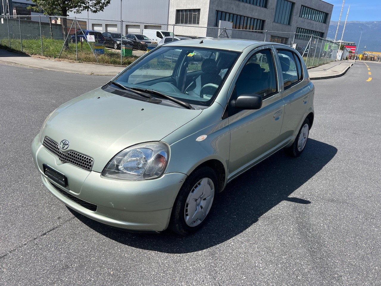 TOYOTA Yaris 1.3 Linea Sol