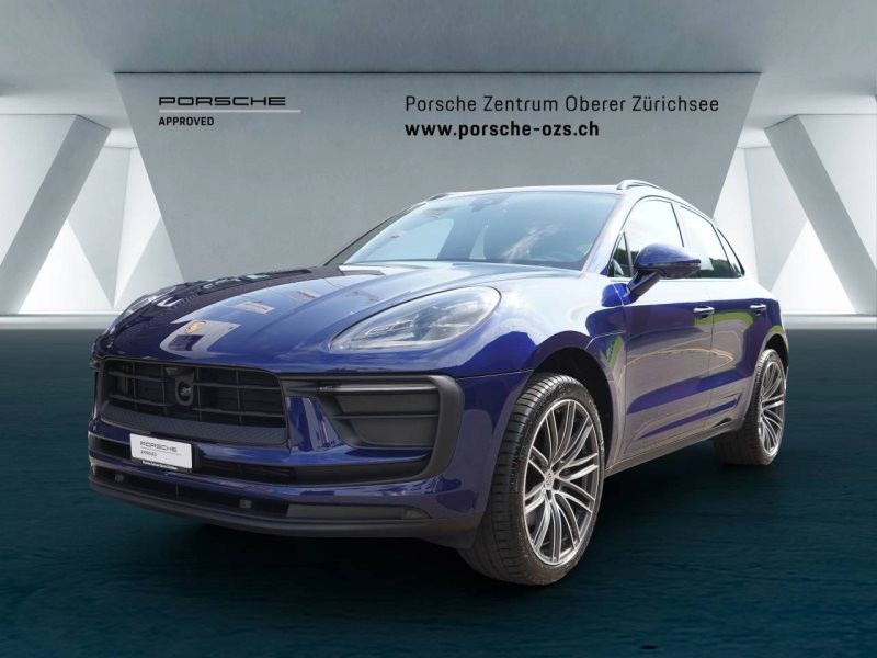 PORSCHE MACAN