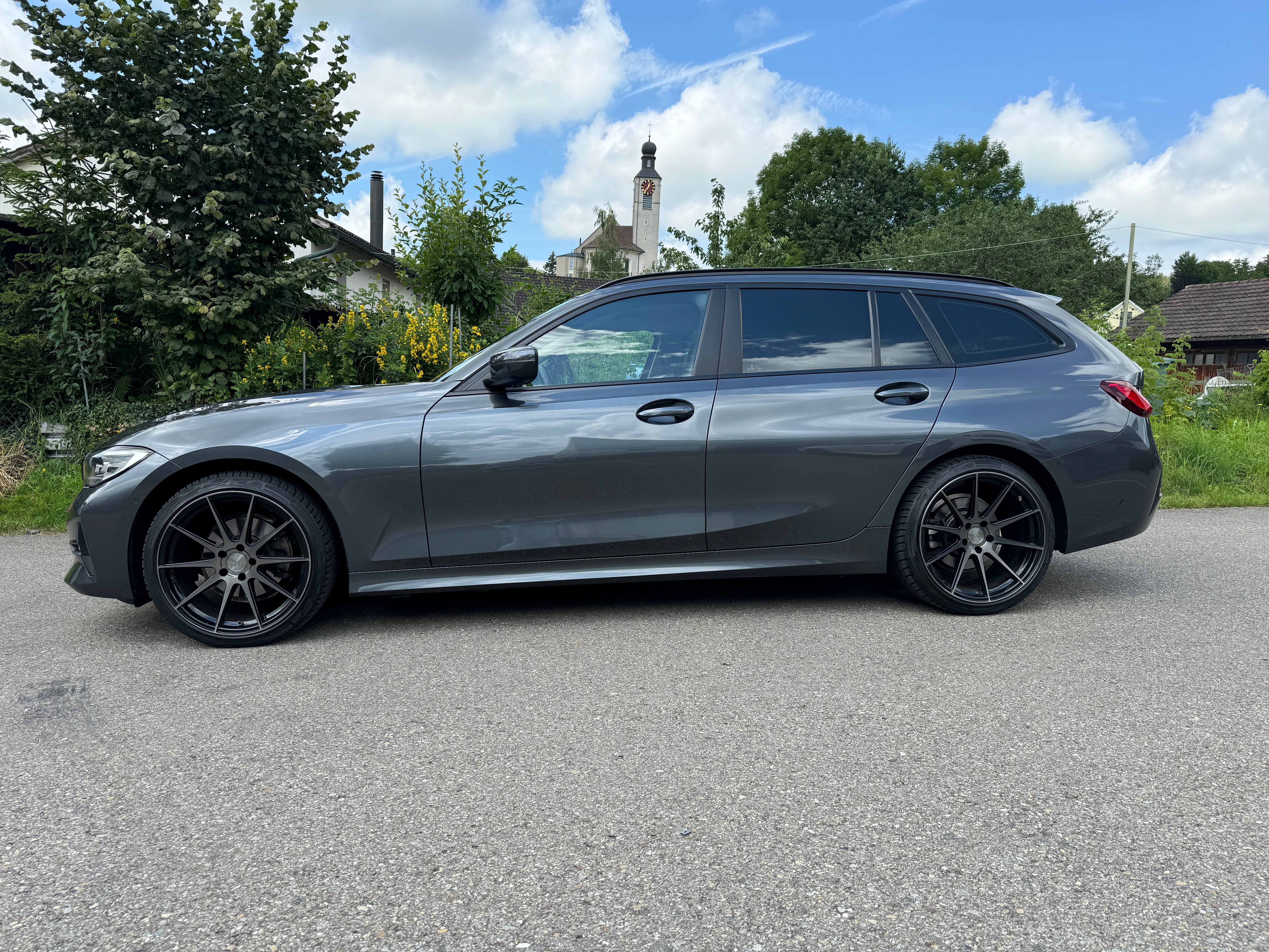 BMW 320d xDrive 48V Touring Luxury Line Steptronic