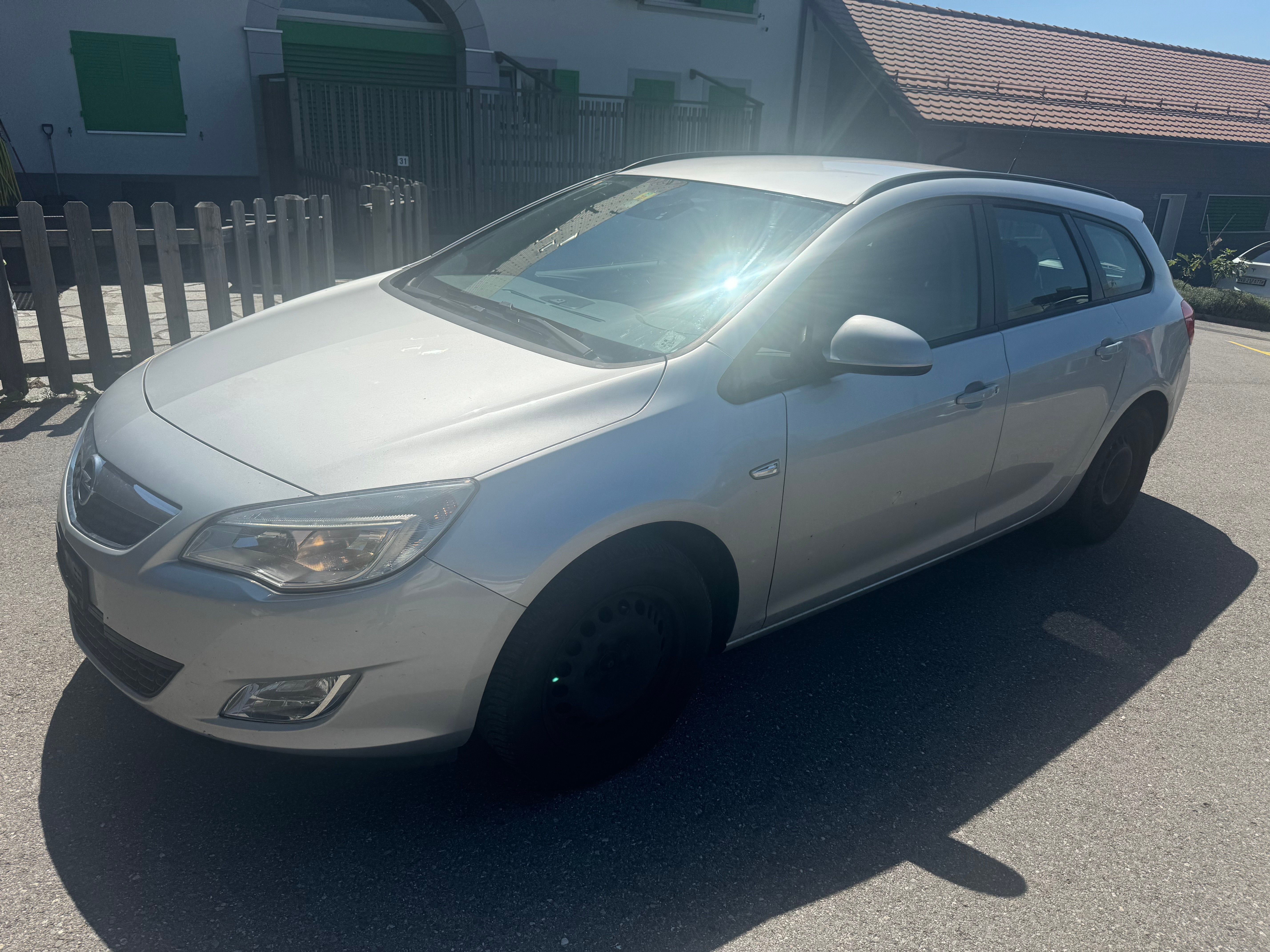 OPEL Astra SportsTourer 1.4i 16V Turbo