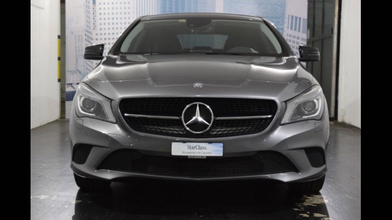 MERCEDES-BENZ CLA 200 Urban 7G-DCT