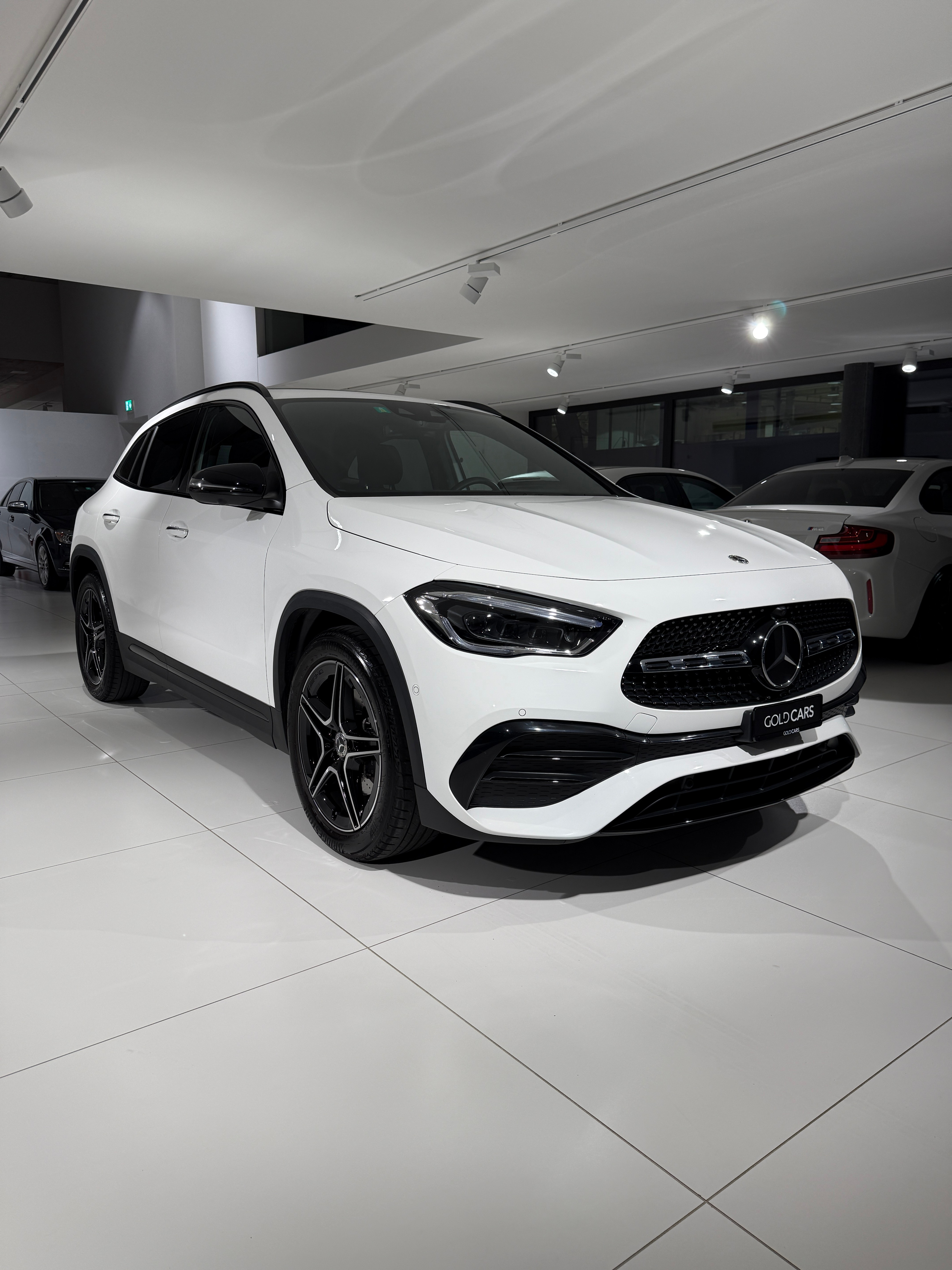 MERCEDES-BENZ GLA 200 AMG Line 7G-DCT