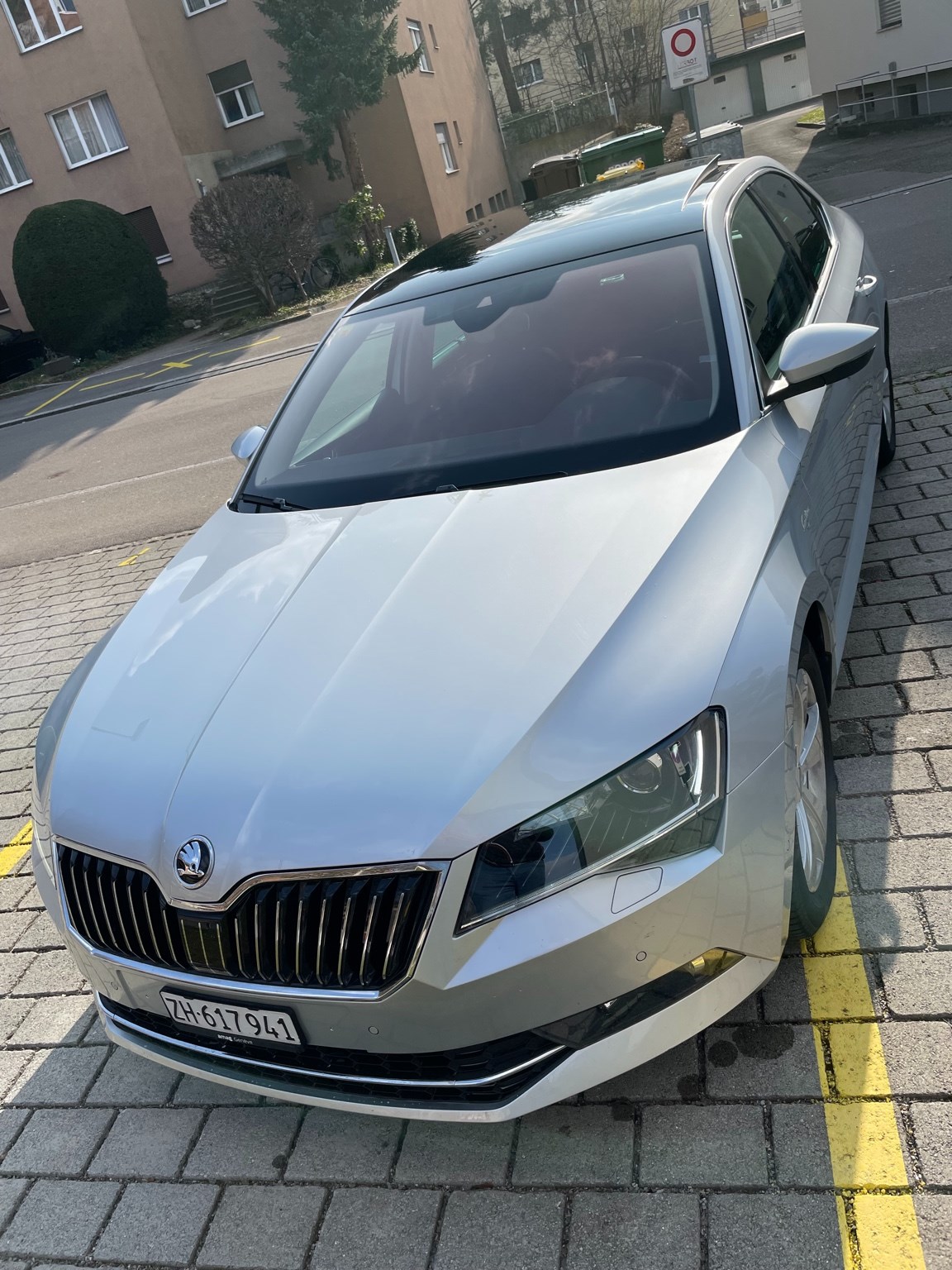 SKODA Superb 2.0 TDi Style DSG