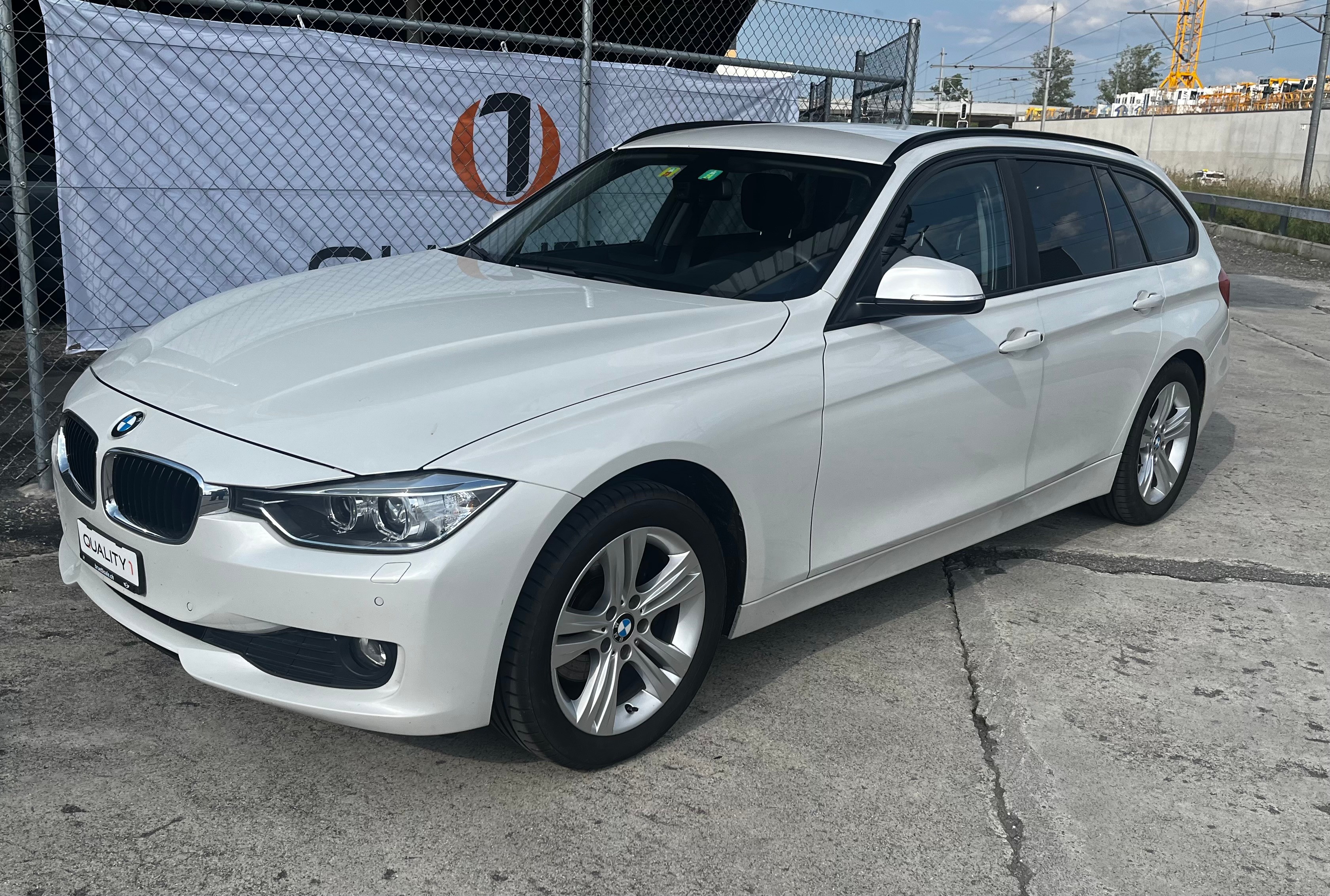 BMW 320d xDrive Touring Modern Line Steptronic