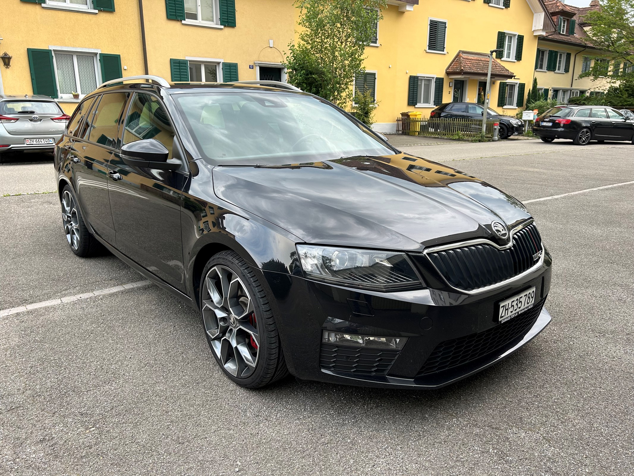 SKODA Octavia Combi 2.0 TDI RS DSG