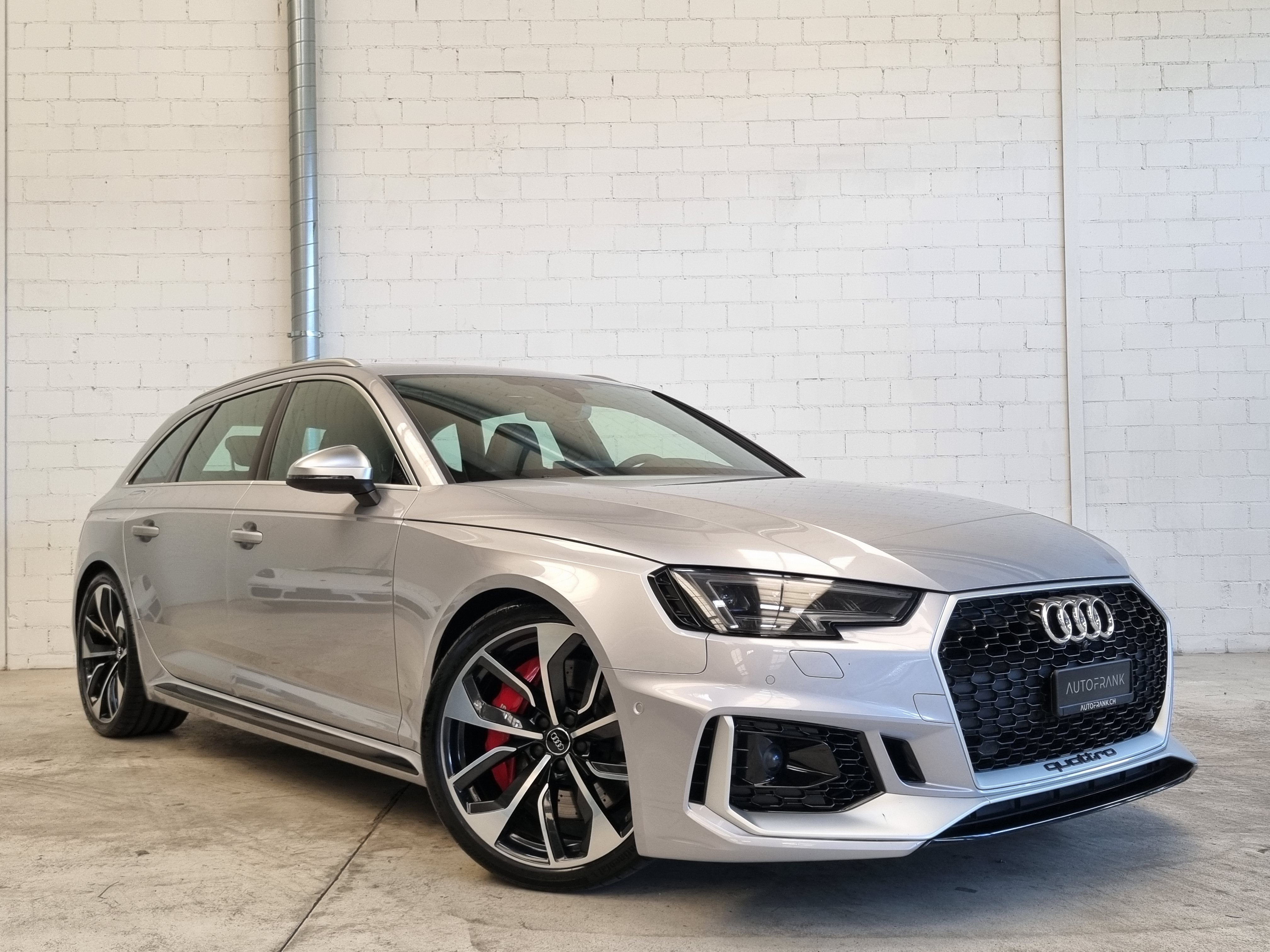 AUDI RS4 Avant 2.9 V6 TFSI quattro T-Tronic