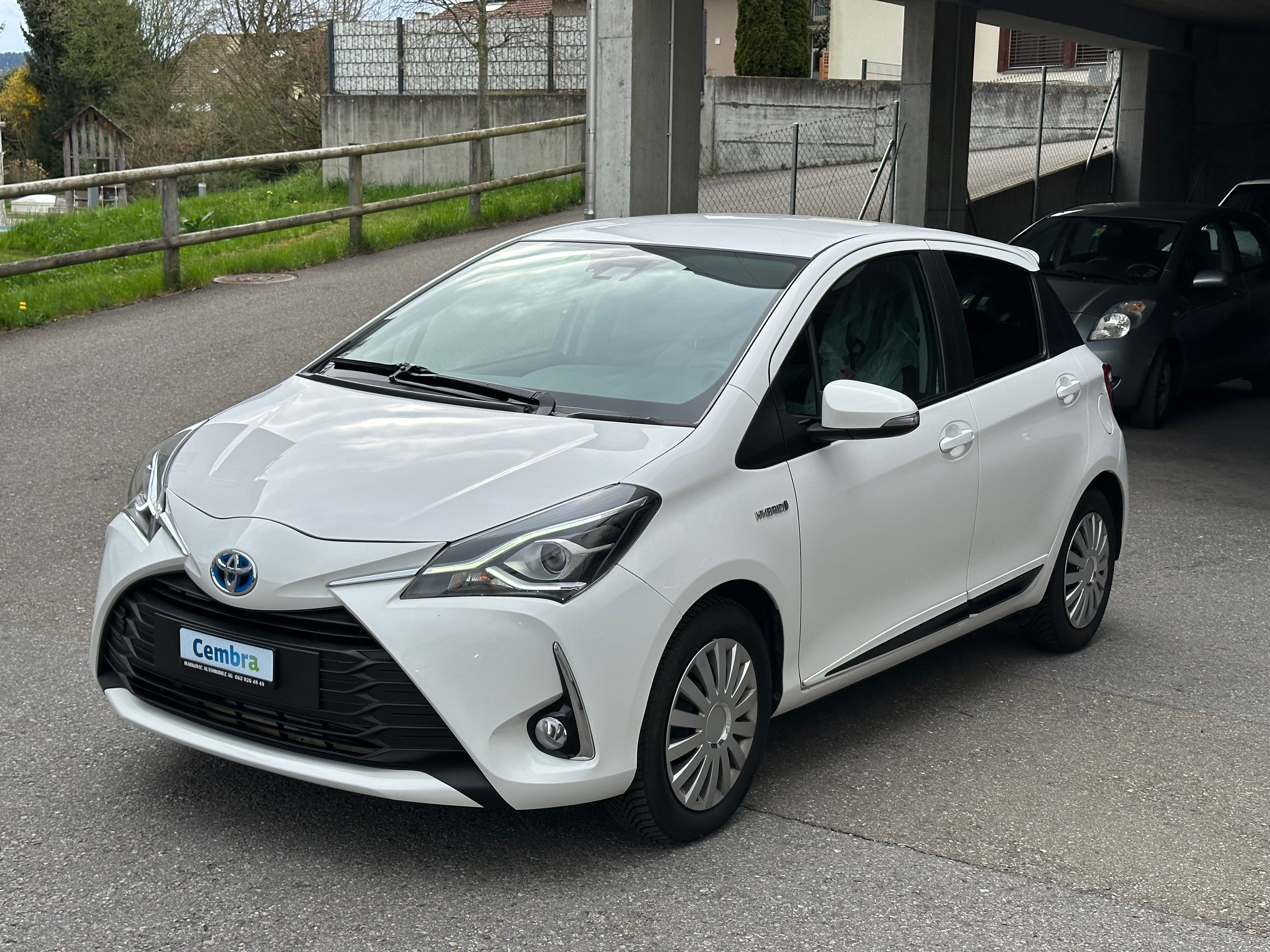 TOYOTA Yaris 1.5 VVT-i Hybrid Comfort e-CVT