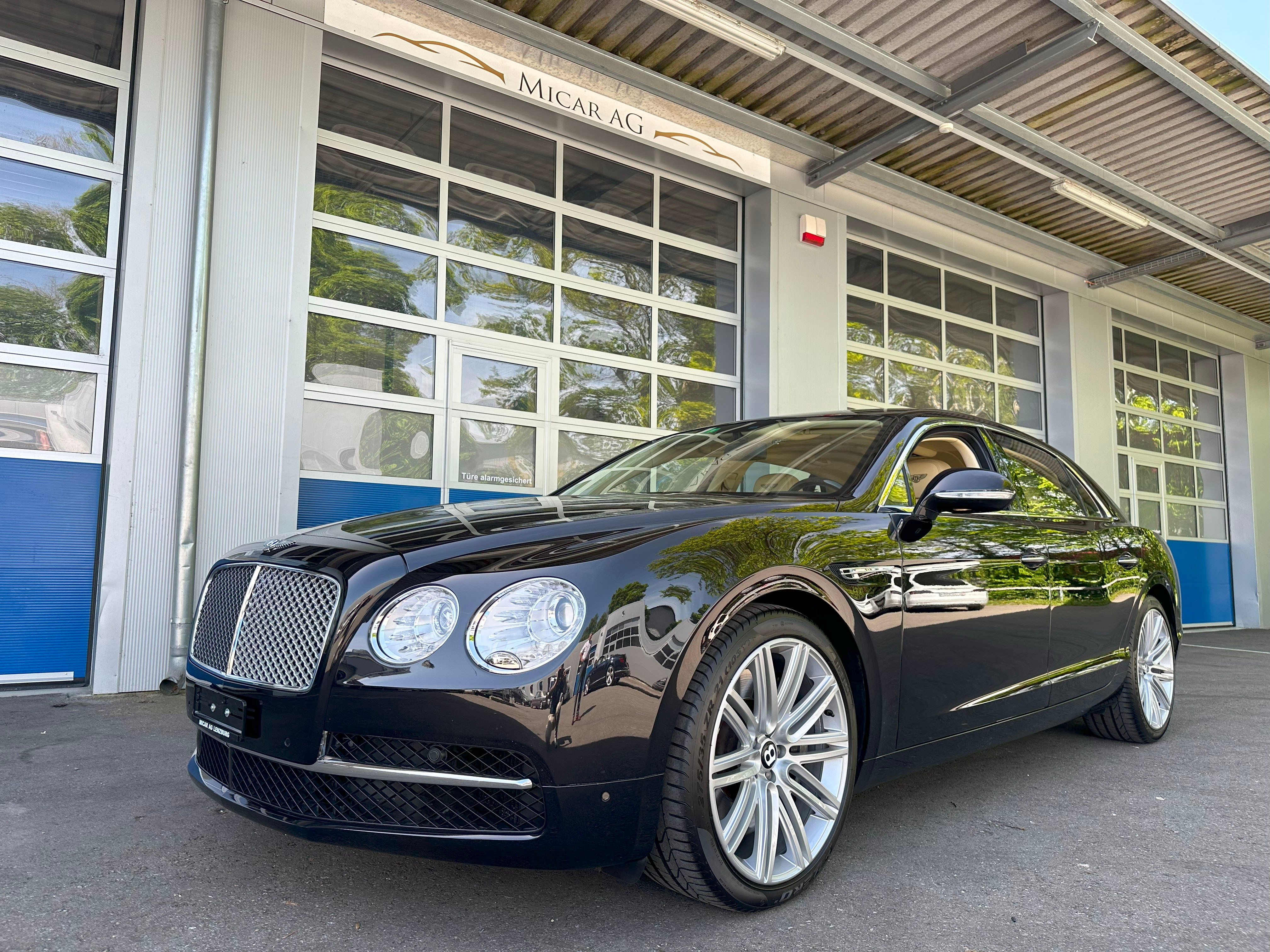 BENTLEY Flying Spur 6.0 W12 Mulliner