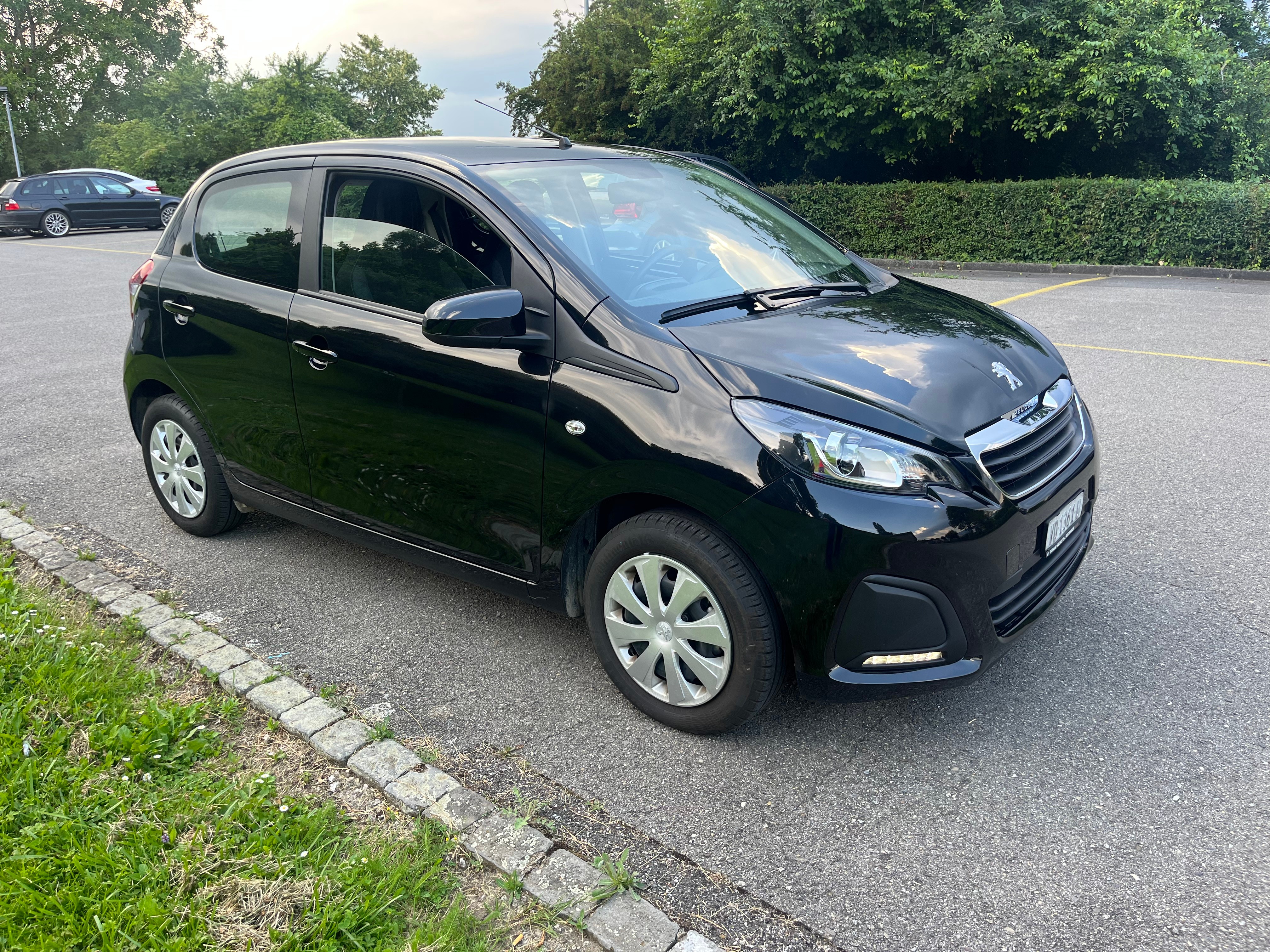 PEUGEOT 108 1.0 VTi Active