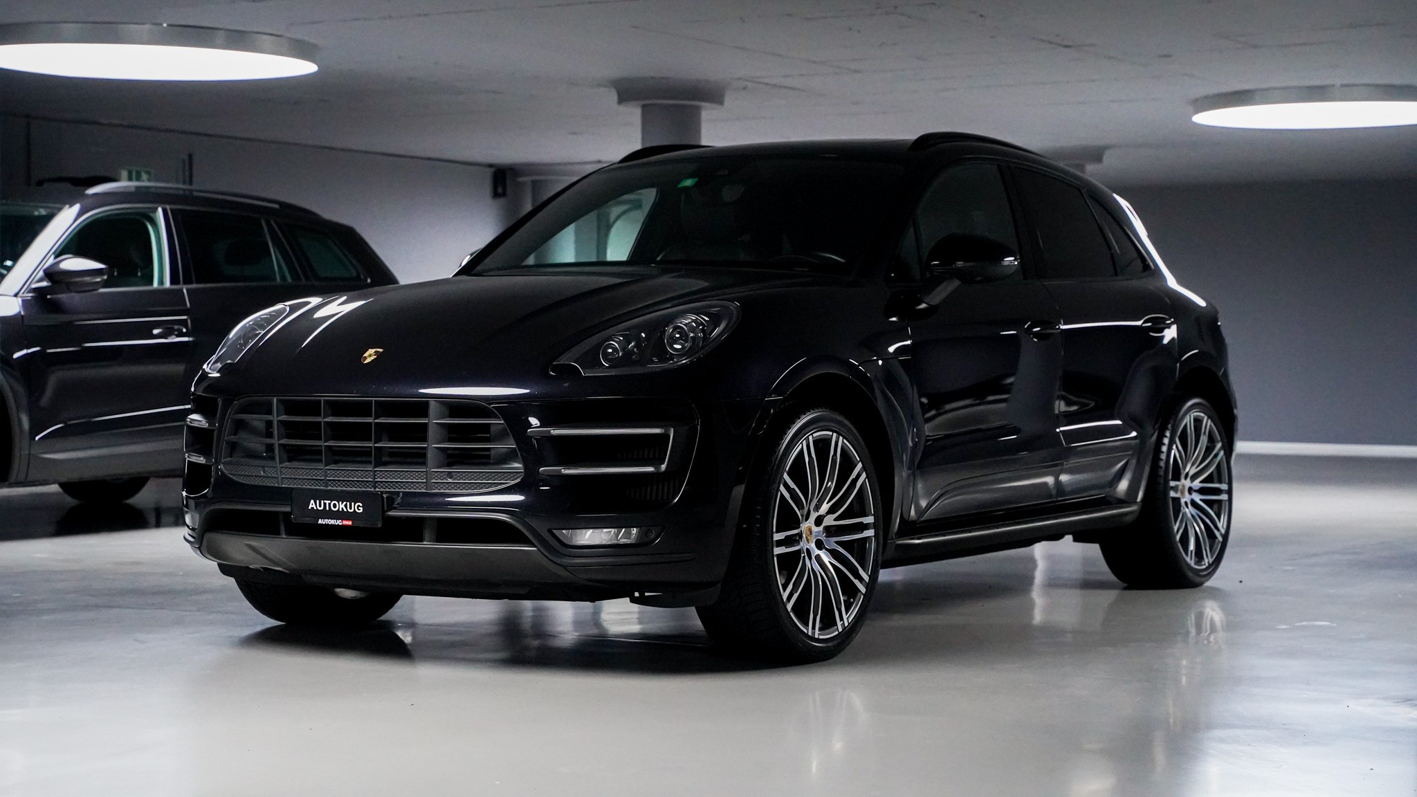 PORSCHE Macan Turbo PDK