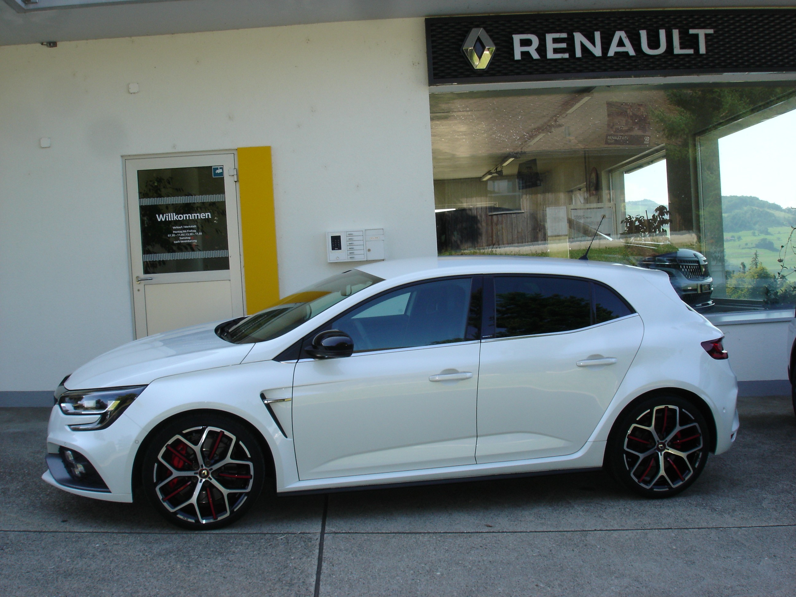 RENAULT Mégane Trophy 300 EDC