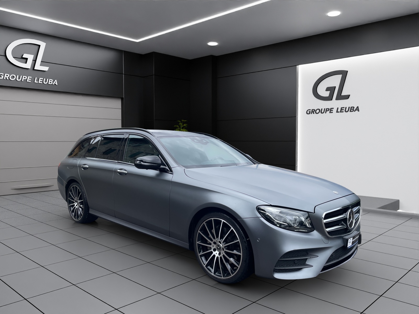 MERCEDES-BENZ E 220 d AMG Line 4Matic 9G-Tronic