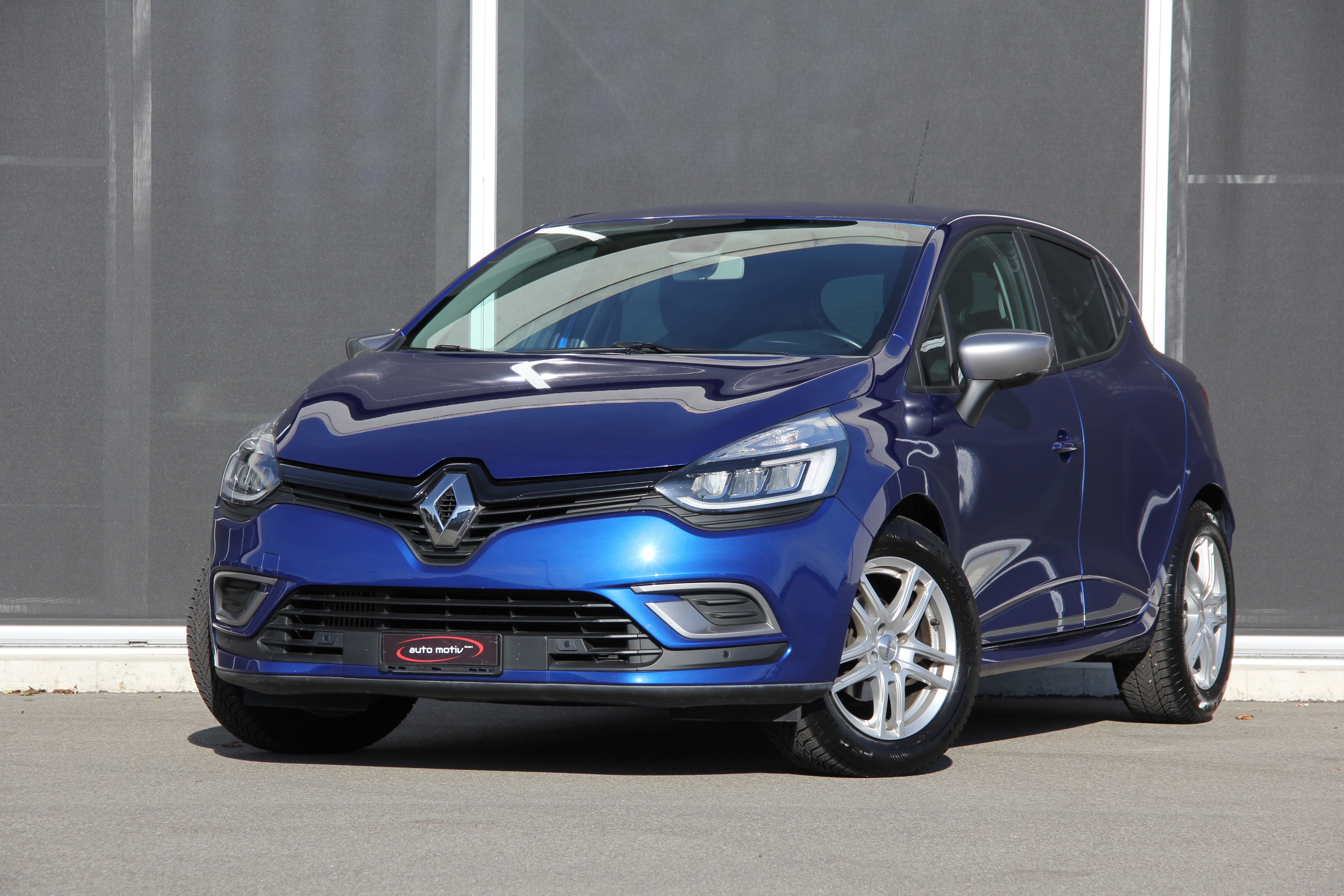 RENAULT Clio 1.2 16V T GT Line EDC **RÜCKFAHRKAMERA** NAVI **TEMPOMAT** SITZHEIZUNG