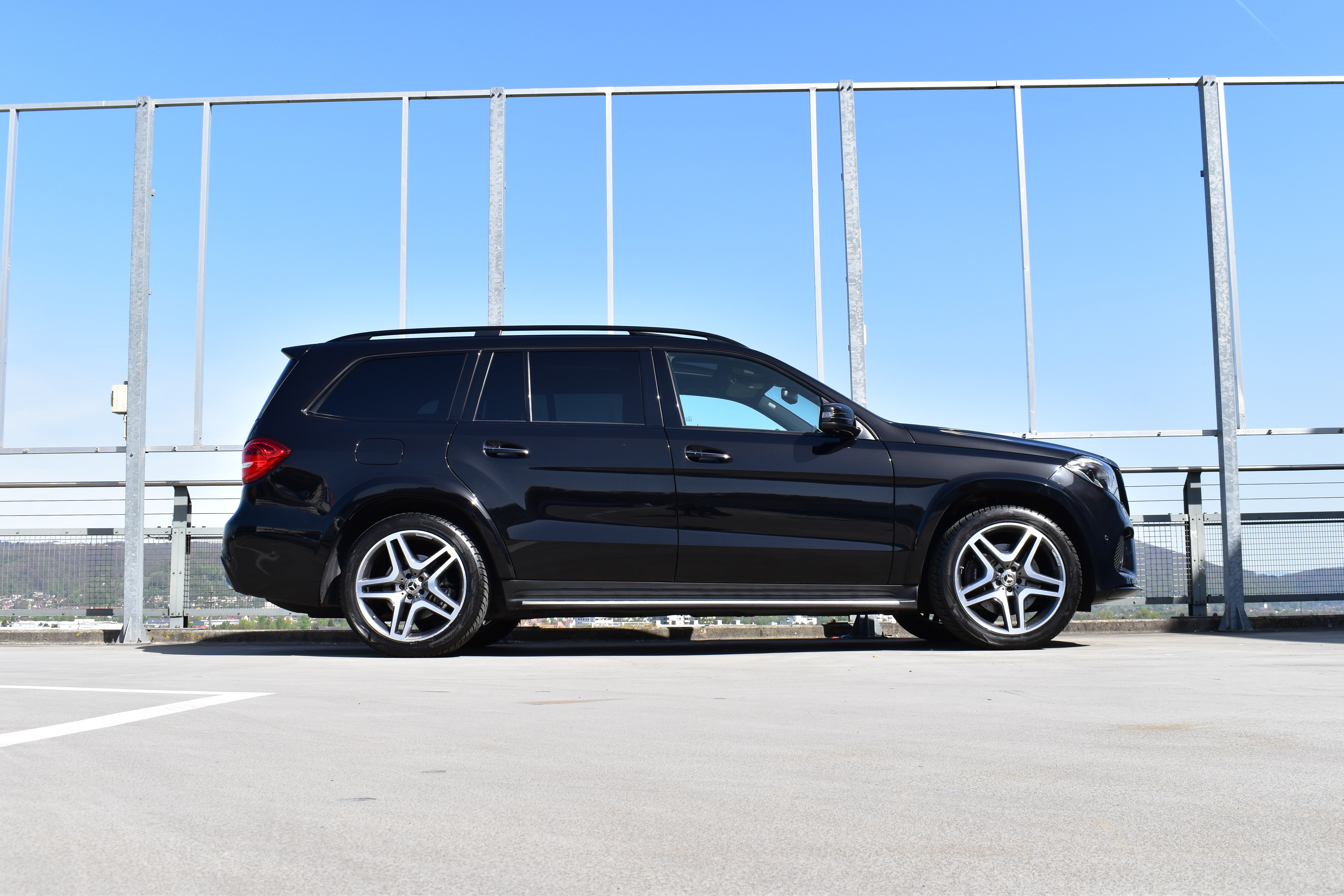 MERCEDES-BENZ GLS 350 D 4MATIC 9G-TRONIC AMG NIGHT l 258 PS