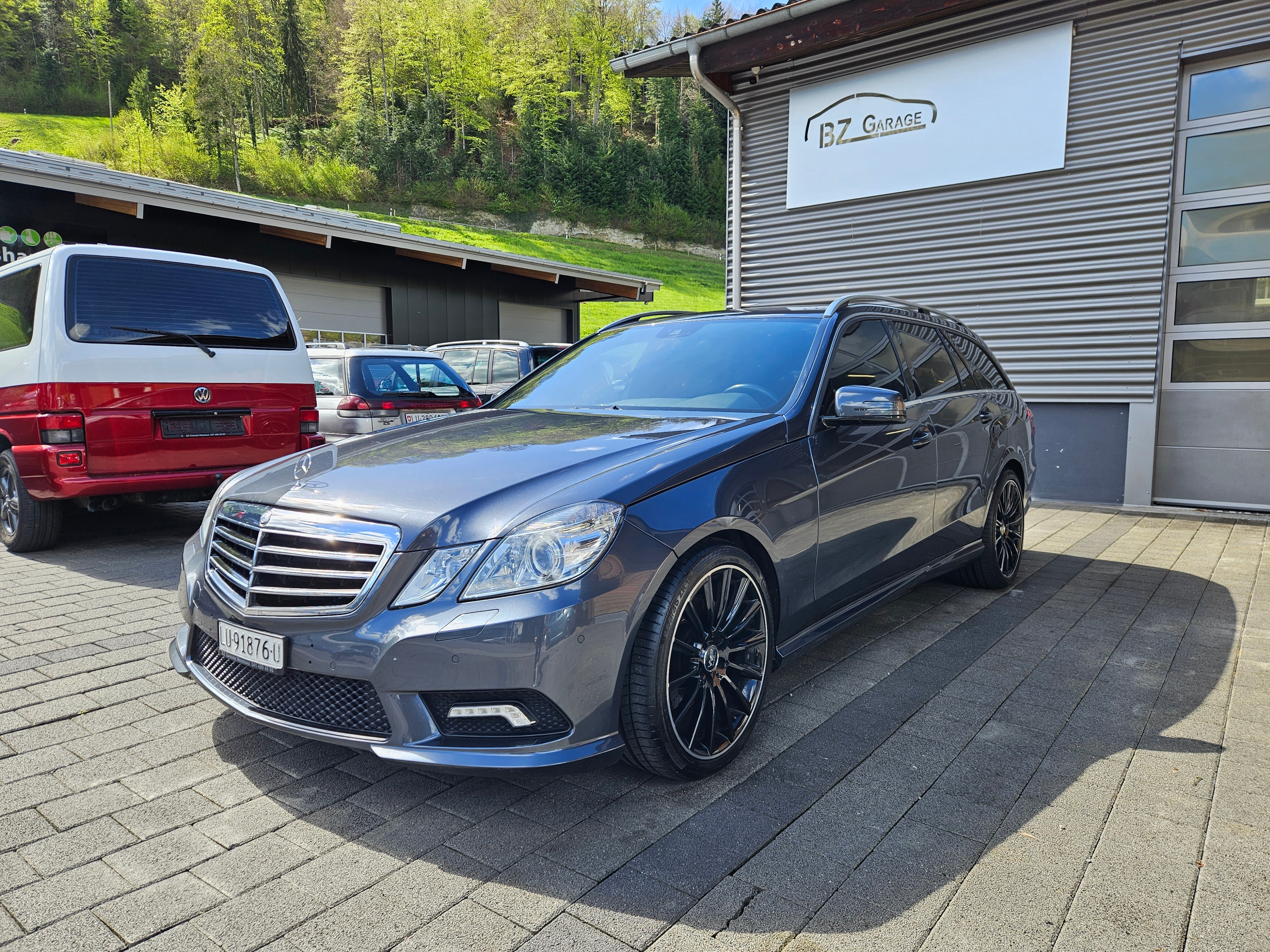 MERCEDES-BENZ E 350 CDI BlueEfficiency Avantgarde 7G-Tronic