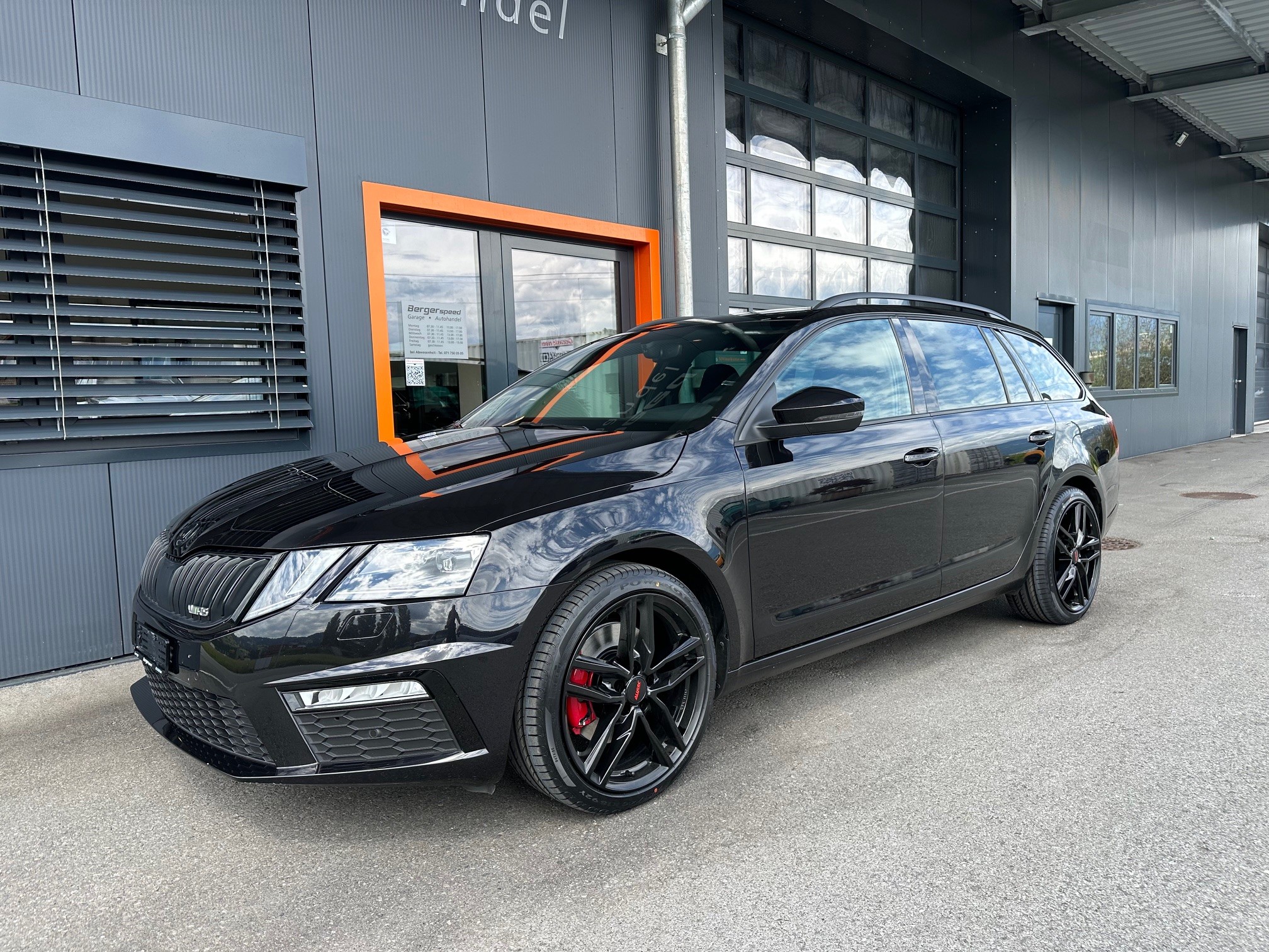 SKODA Octavia Combi 2.0 TDI RS DSG