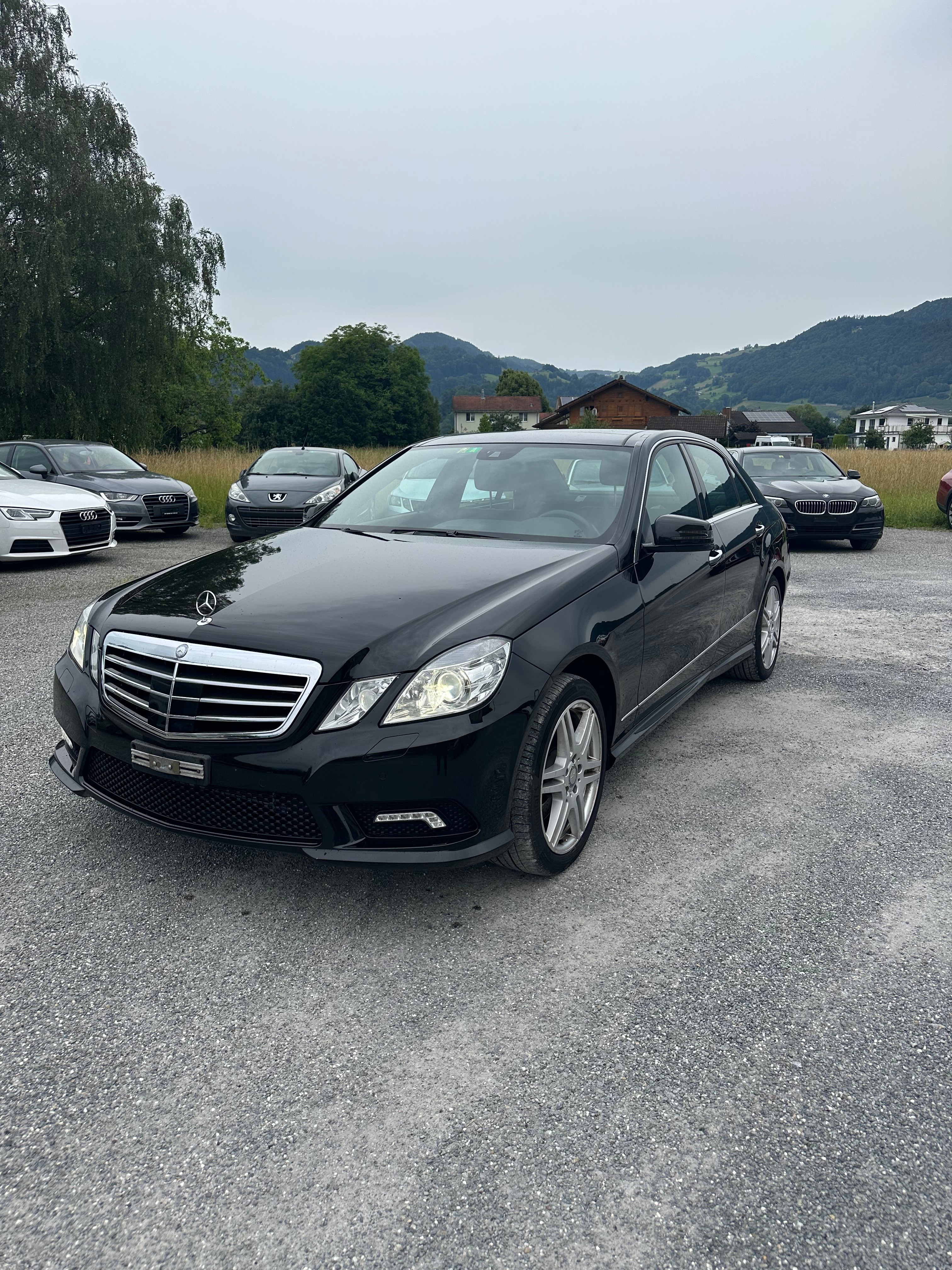 MERCEDES-BENZ E 500 Avantgarde 4Matic 7G-Tronic