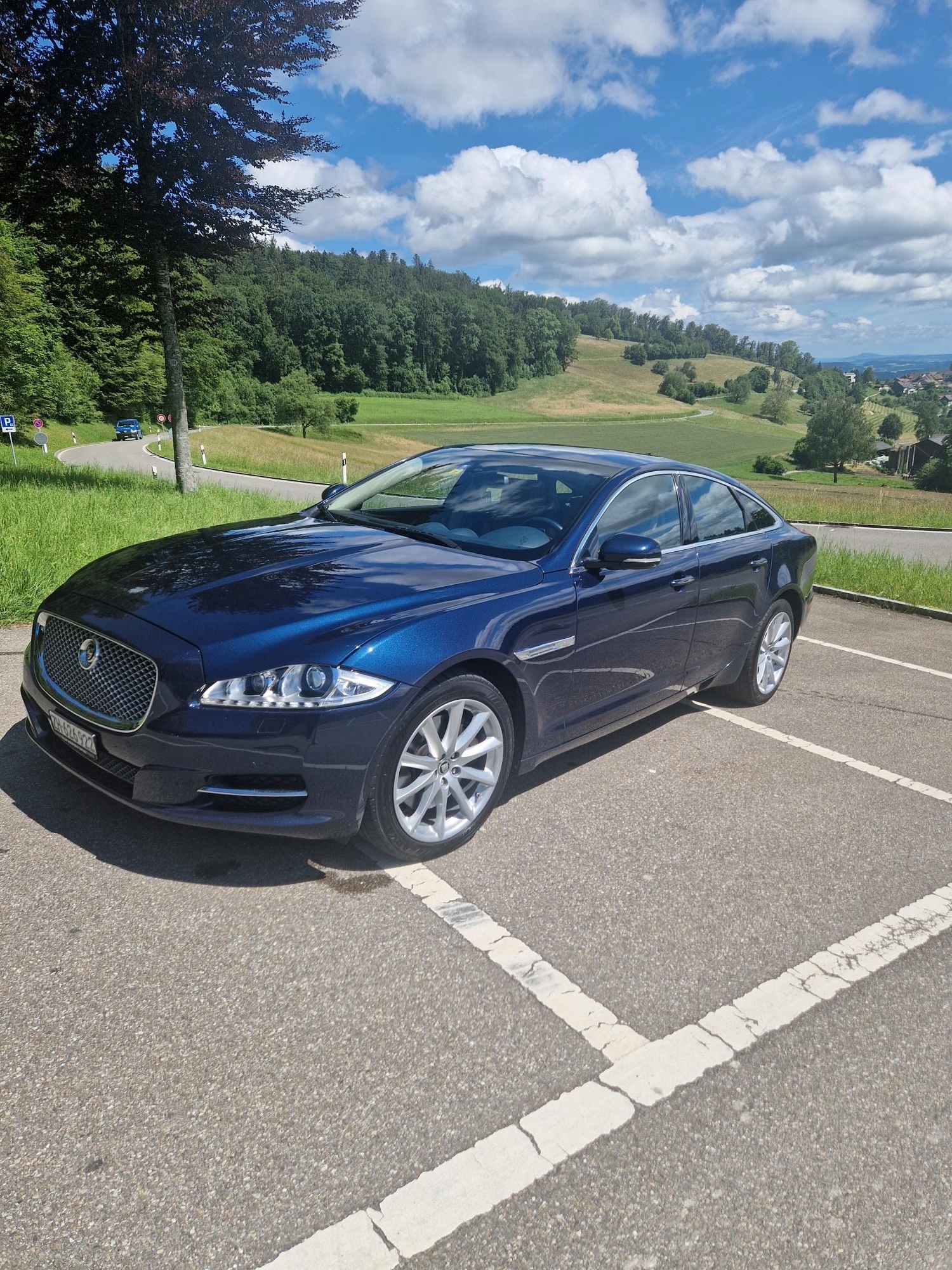 JAGUAR XJ 3.0 V6 S/C Premium Luxury Automatic AWD