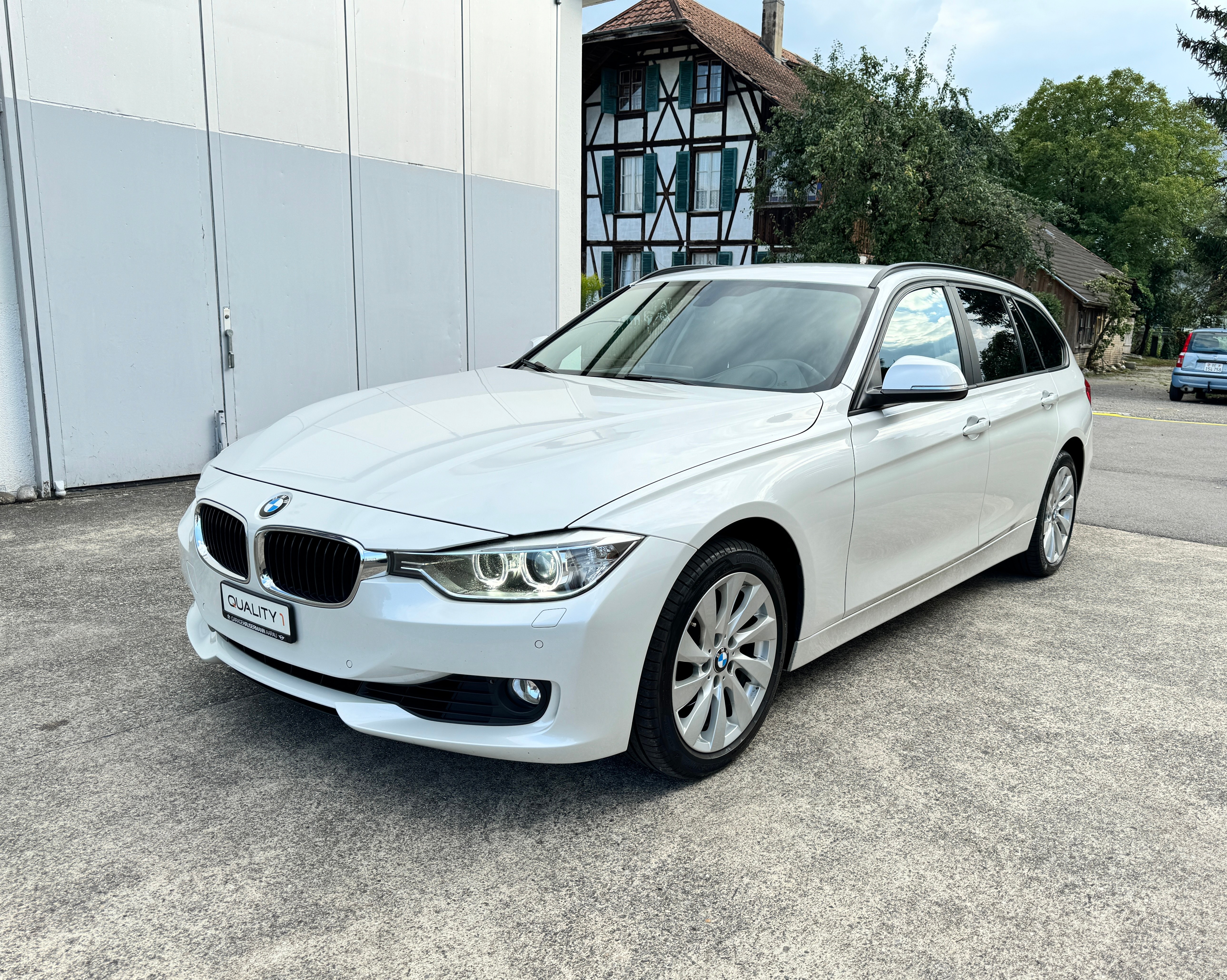 BMW 320i Touring