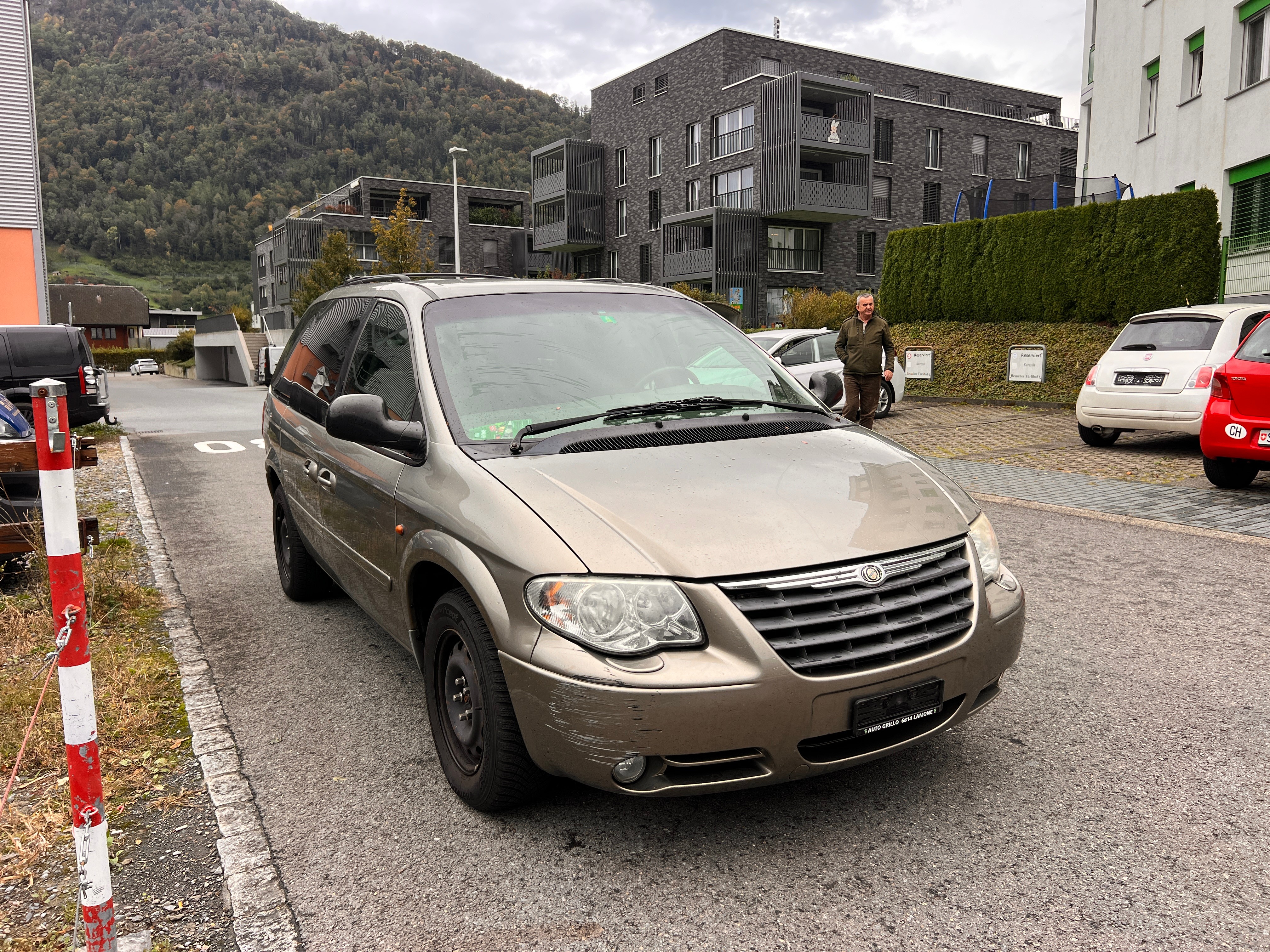 CHRYSLER Voyager 2.8 CRD LX Automatic