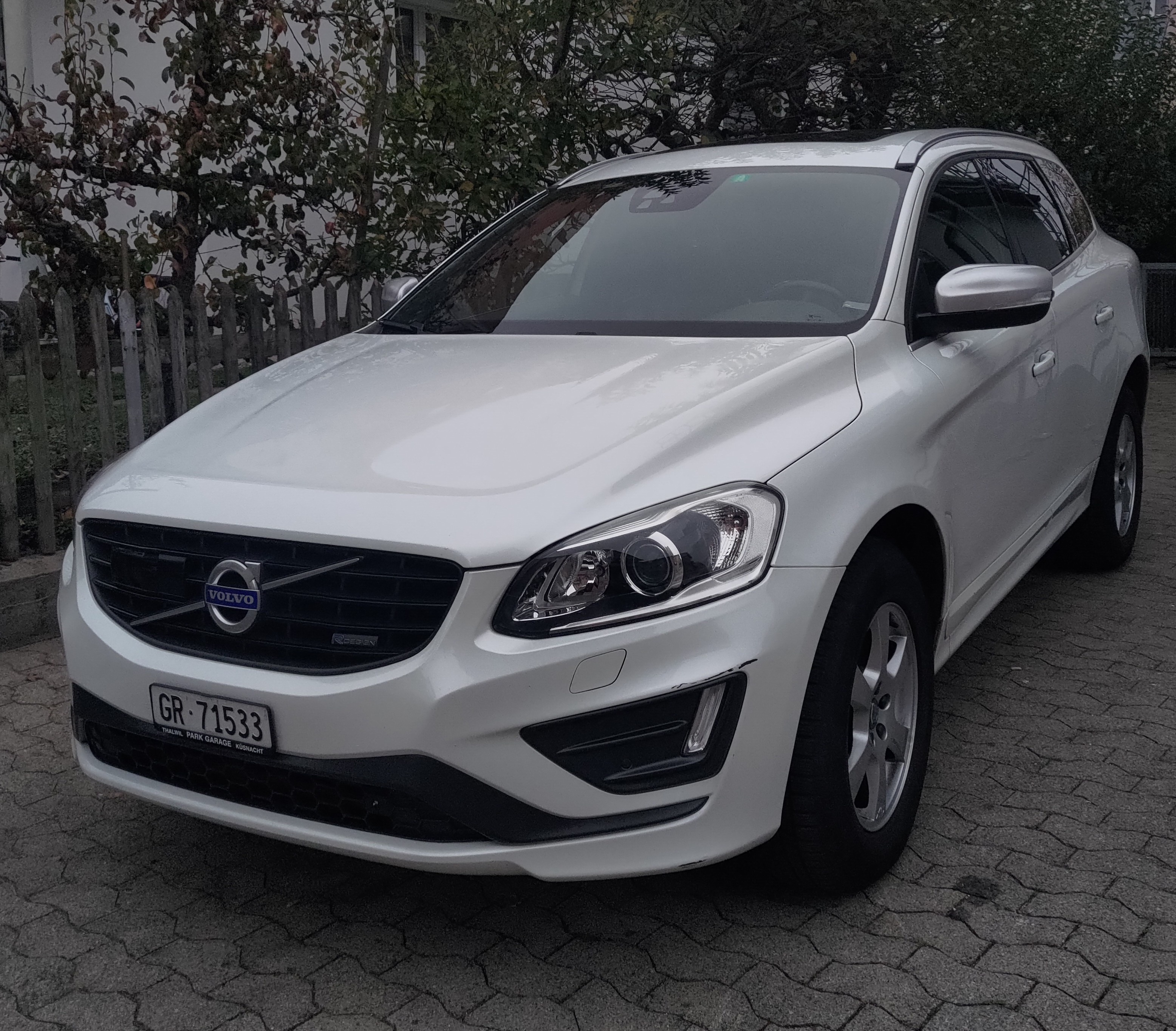 VOLVO XC60 D5 AWD Summum R-Design Geartronic