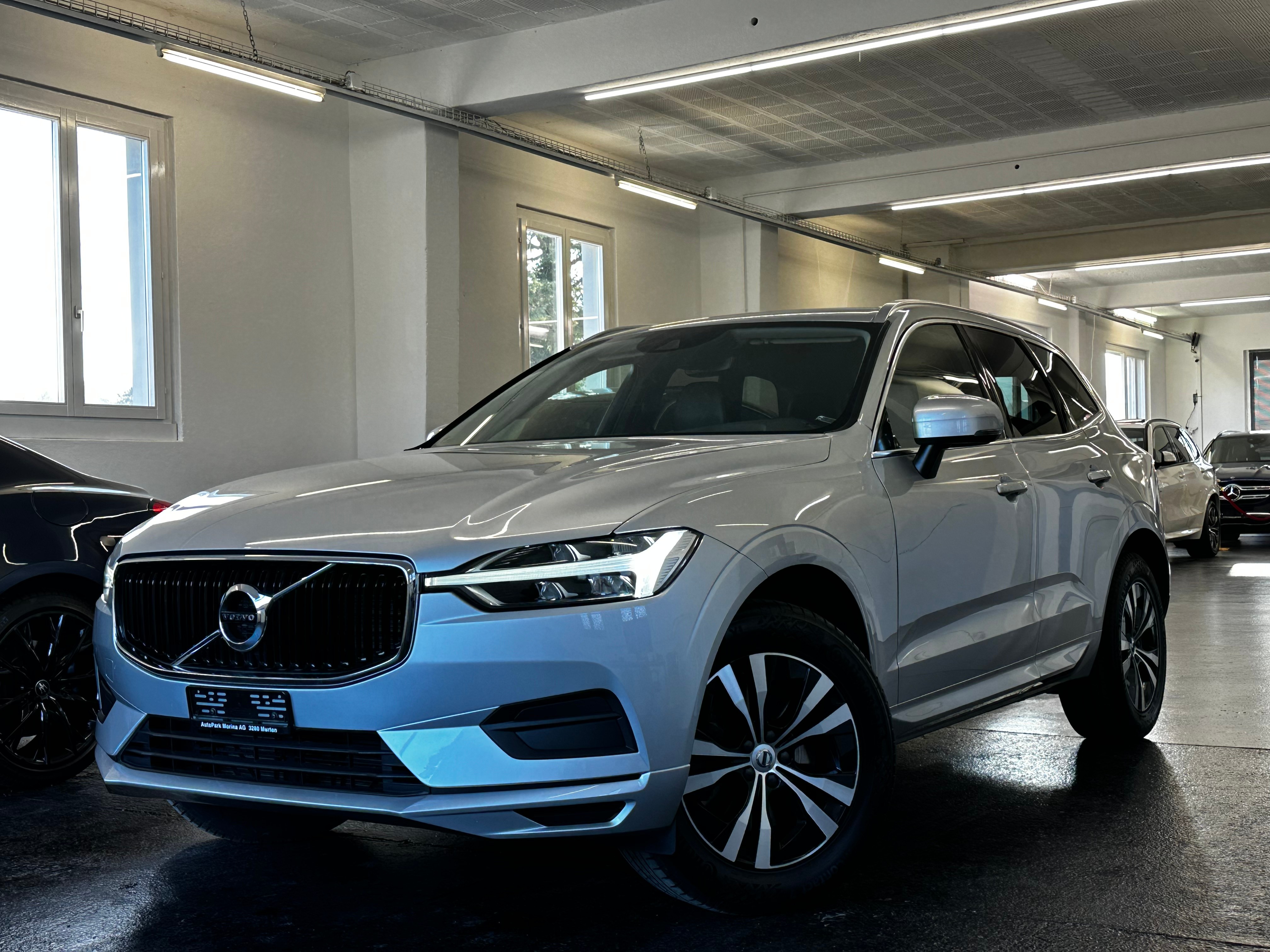 VOLVO XC60 B4 Diesel Mild Hybrid AWD Momentum Geartronic