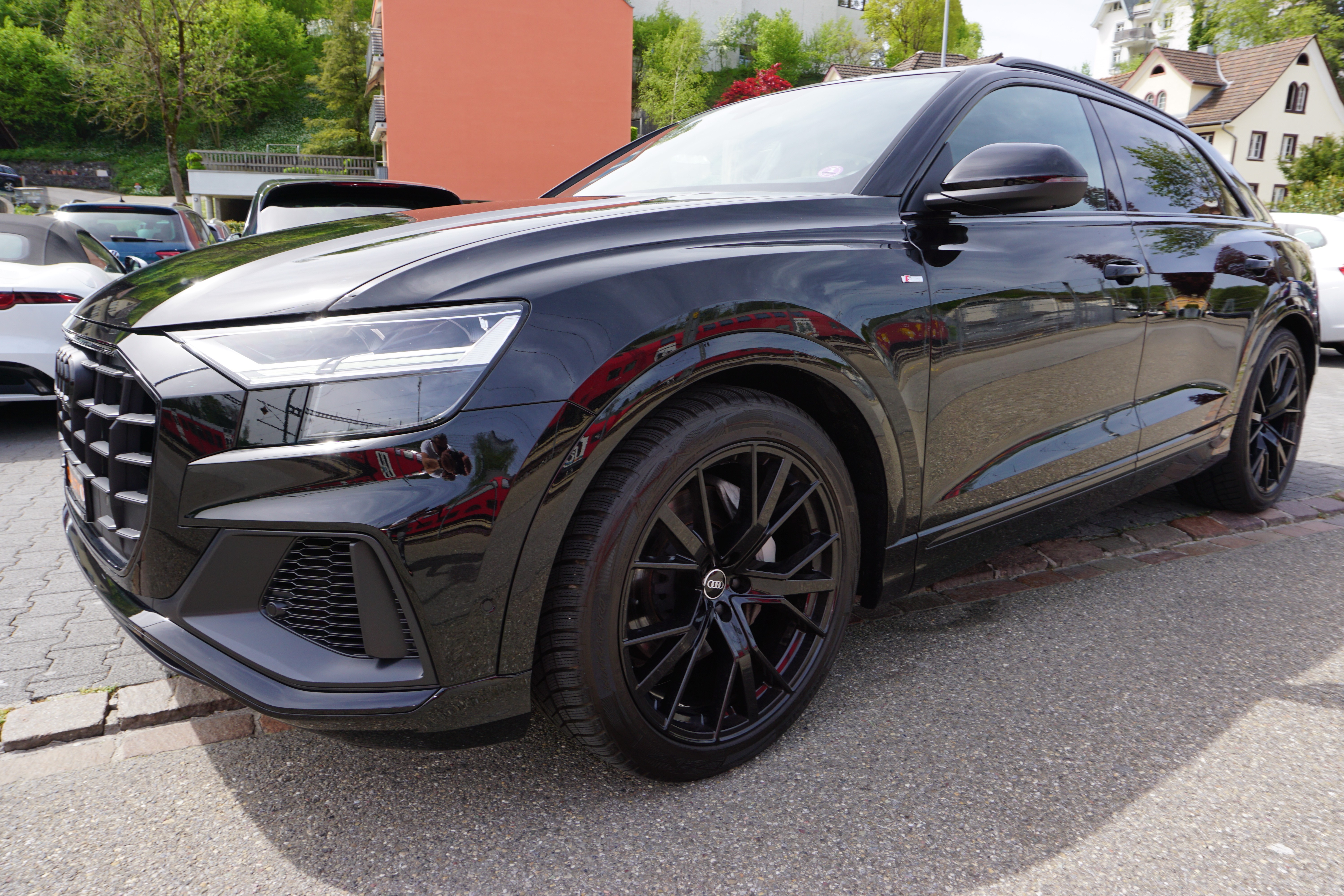 AUDI Q8 55 TFSI Black Edition quattro tiptronic