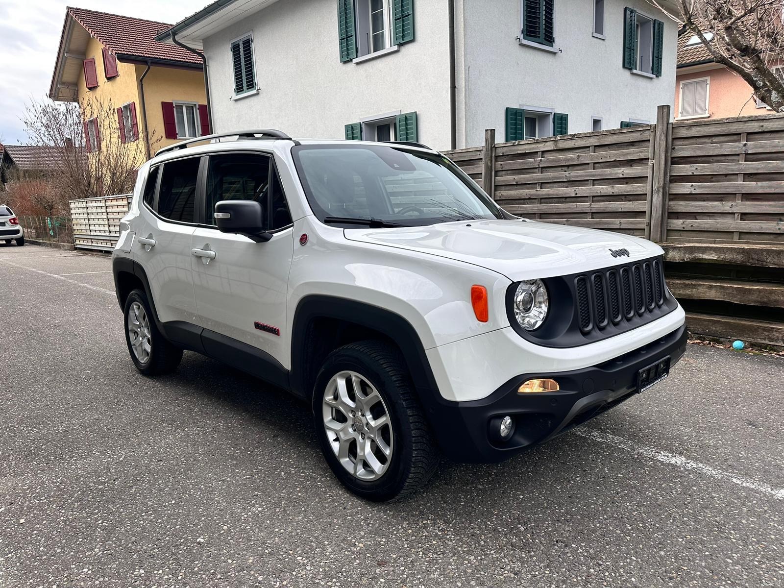 JEEP Renegade 2.0 CRD Trailhawk AWD + Low Range 9ATX