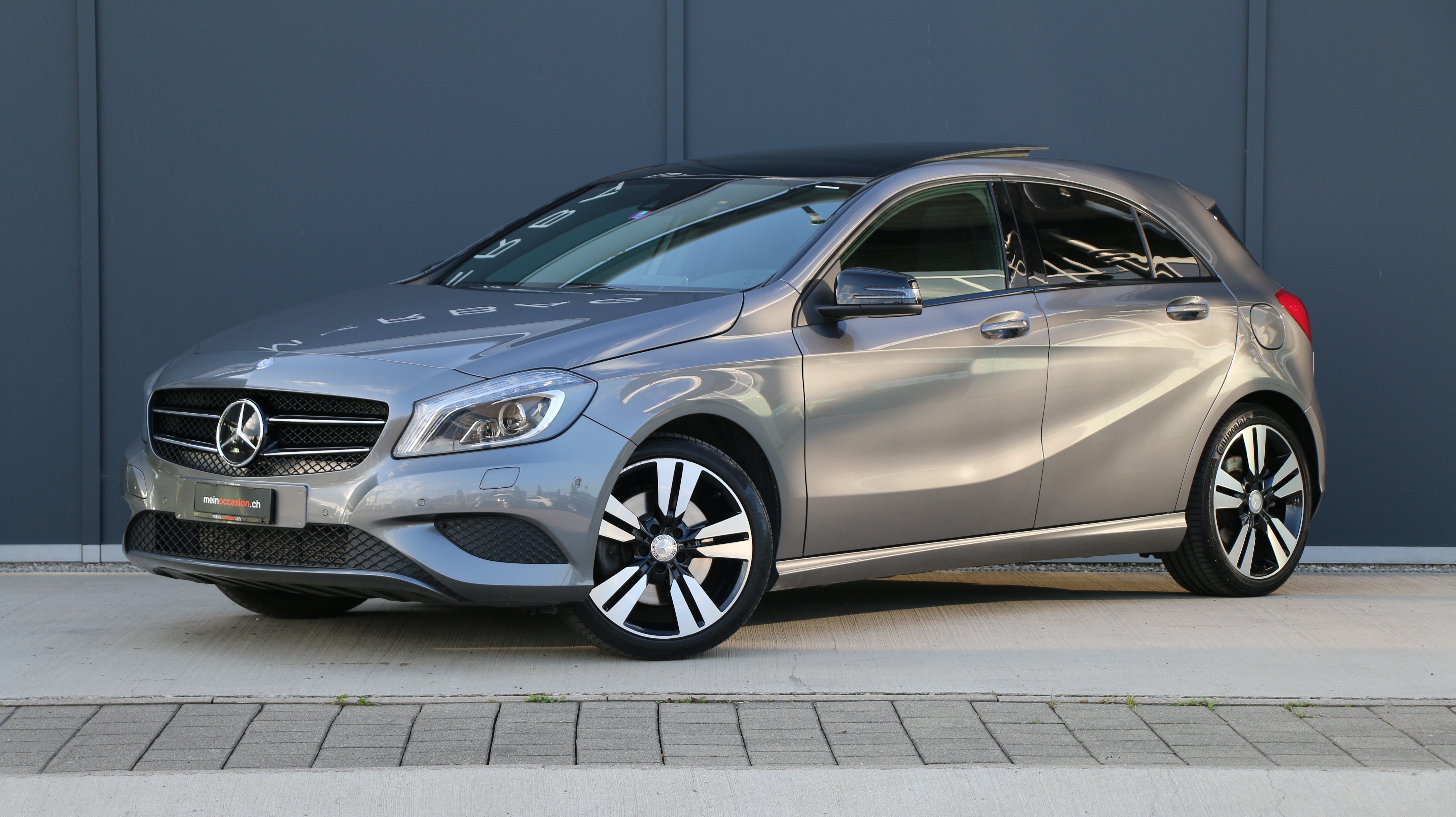 MERCEDES-BENZ A 250 Urban 4Matic