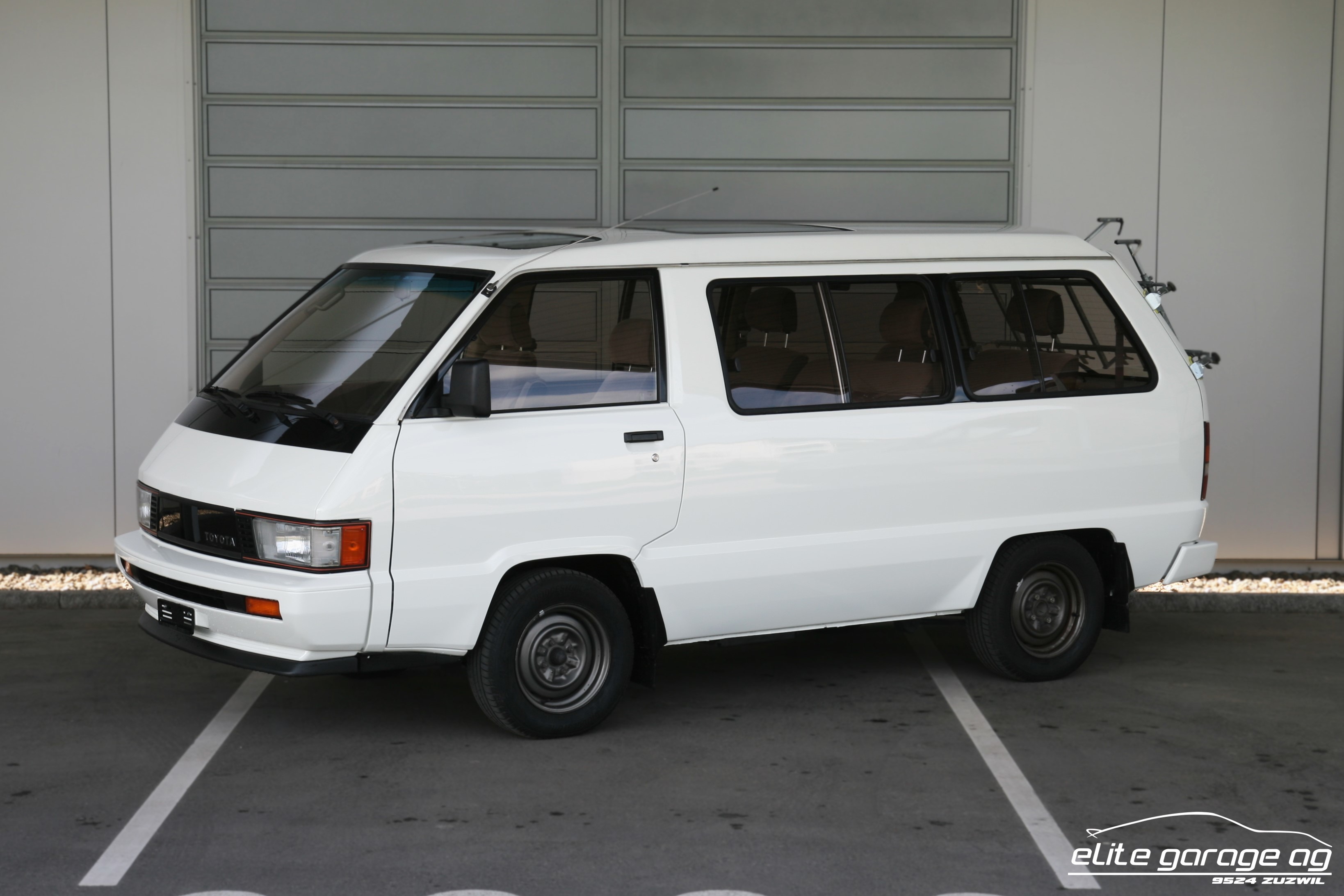 TOYOTA Model-F 2.2 Wagon GL