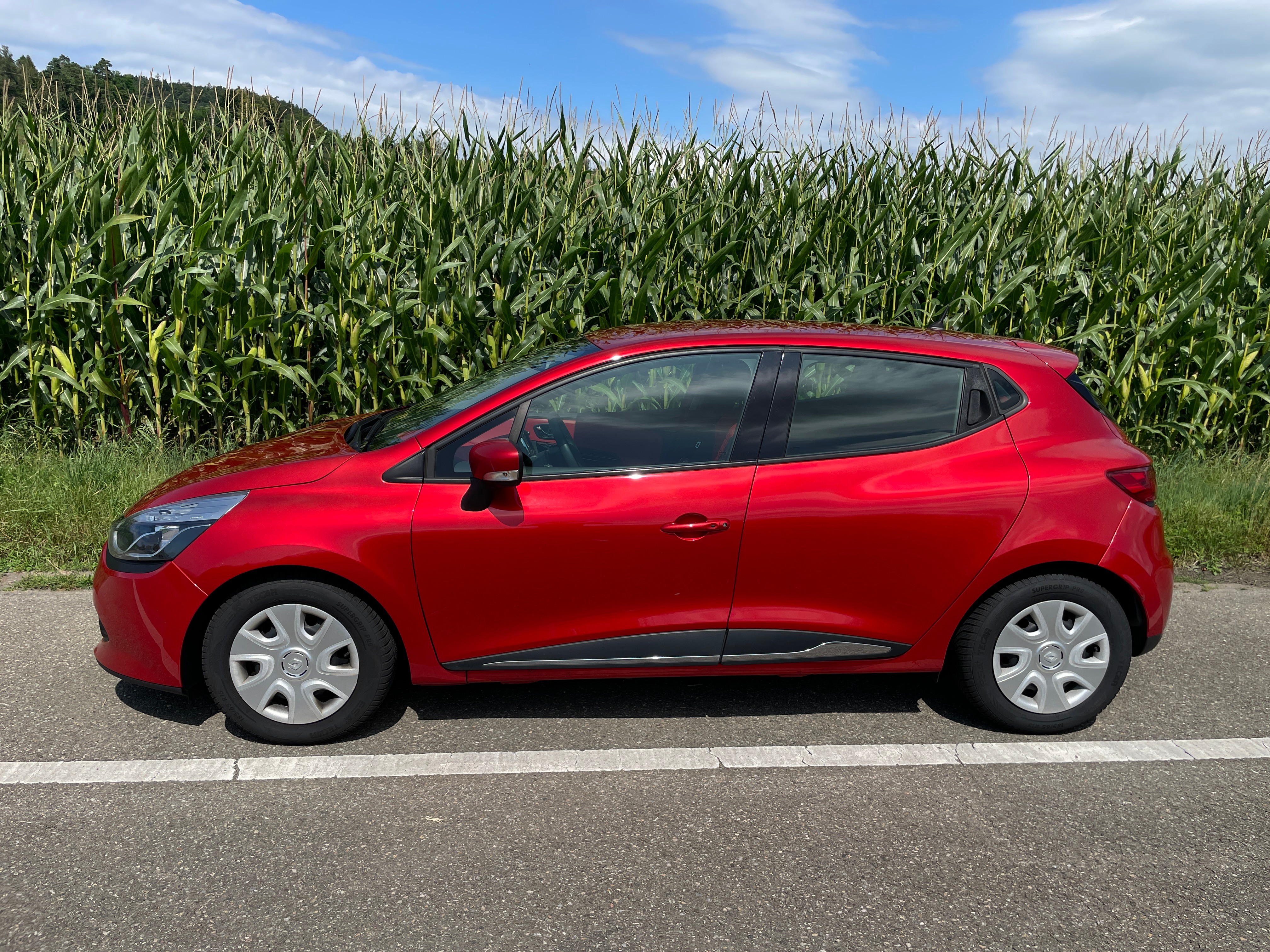 RENAULT Clio 0.9 12V Swiss Edition