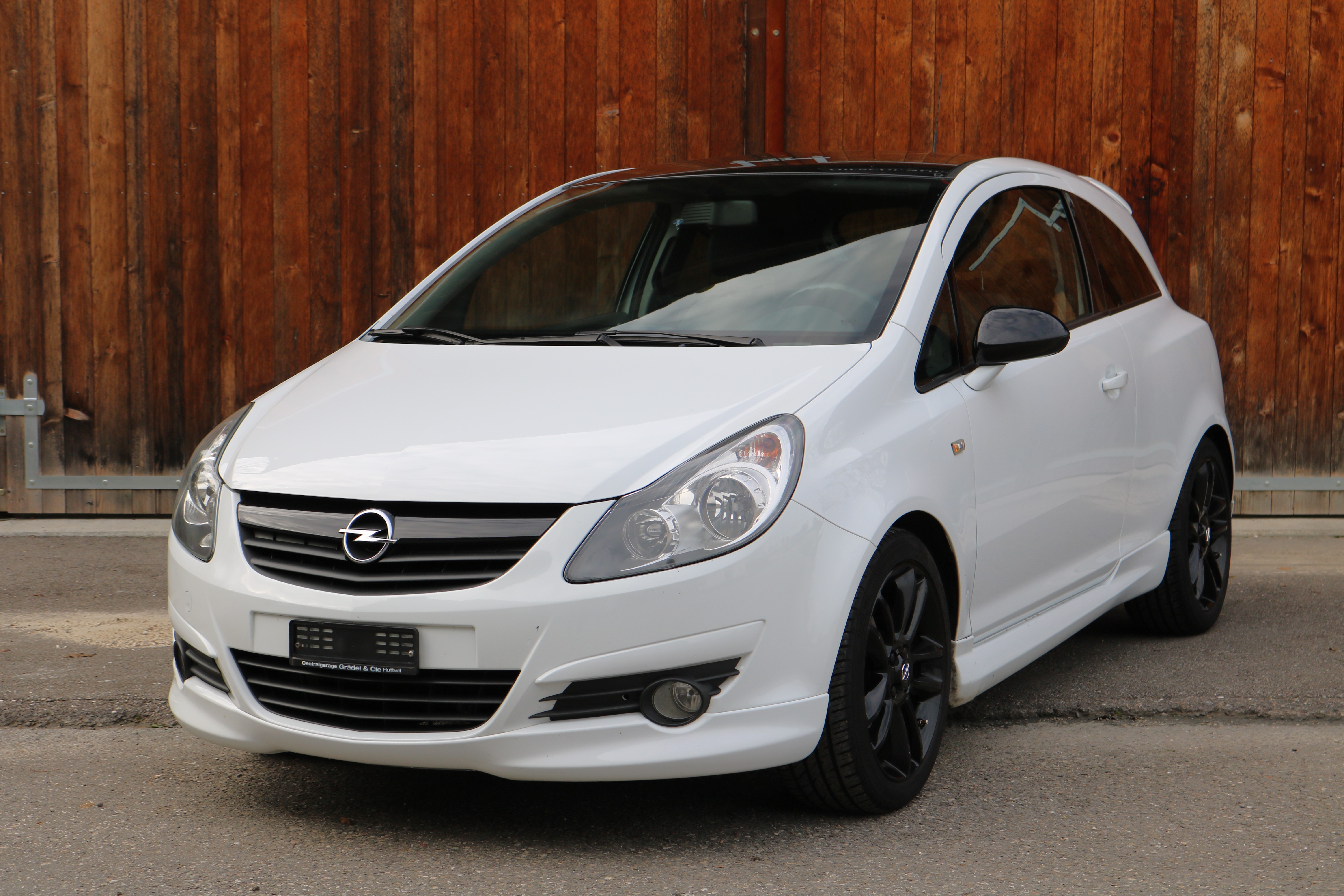 OPEL Corsa 1.4 TP Color Edition