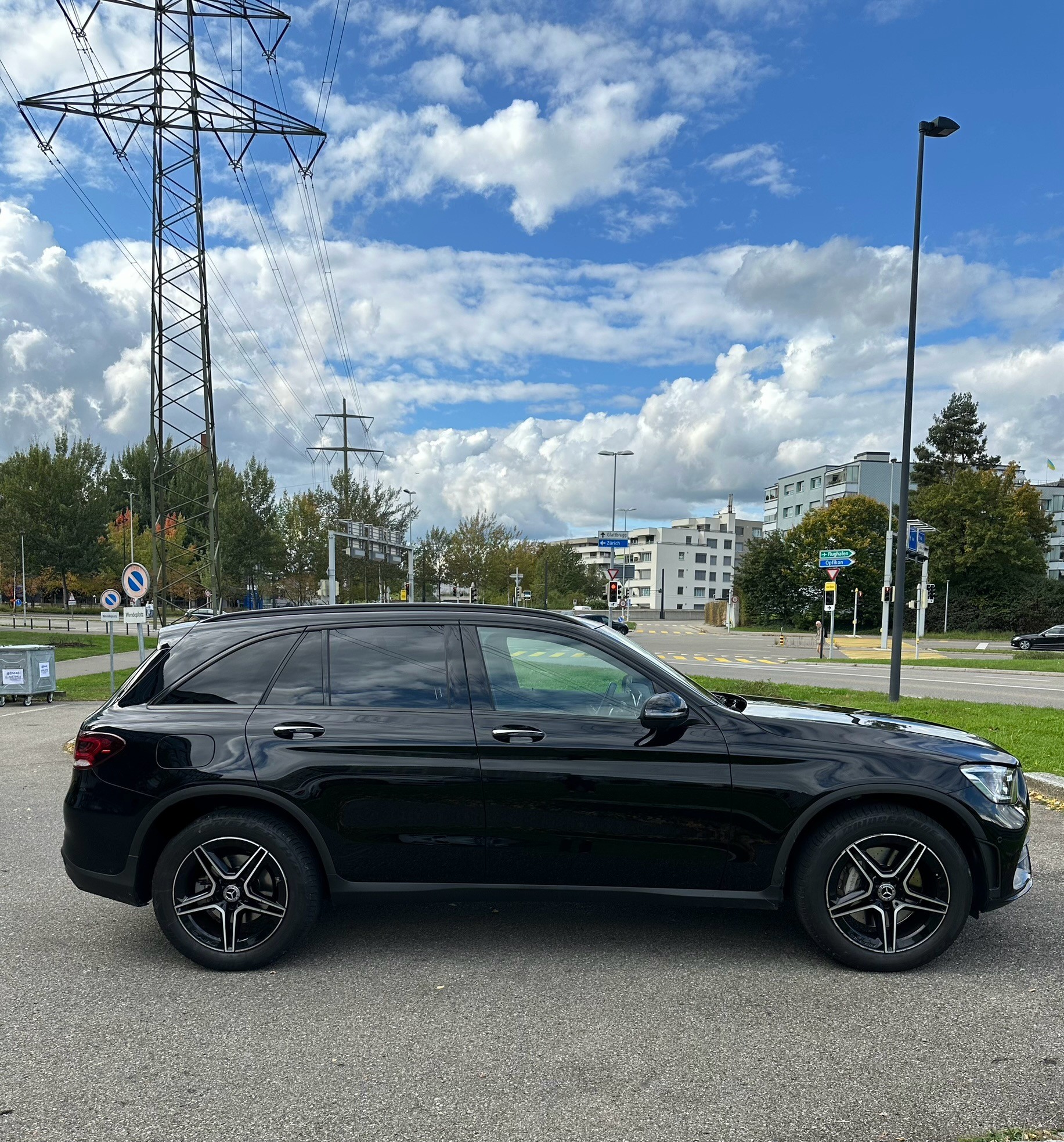 MERCEDES-BENZ GLC 300 AMG Line 4Matic 9G-Tronic