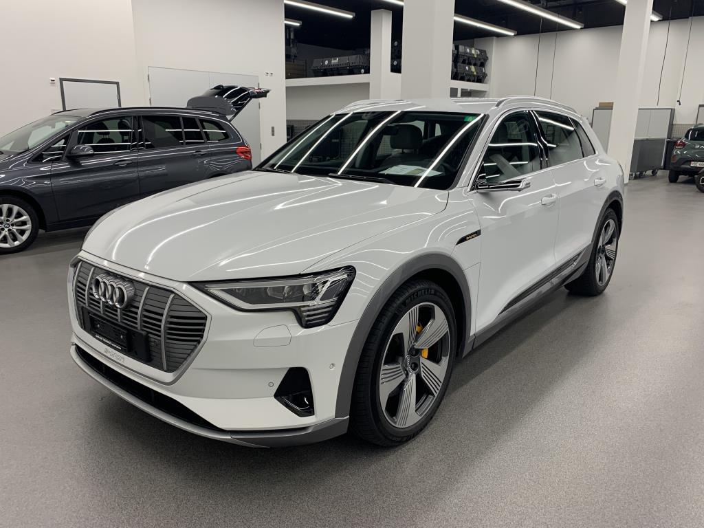 AUDI e-tron 55 quattro