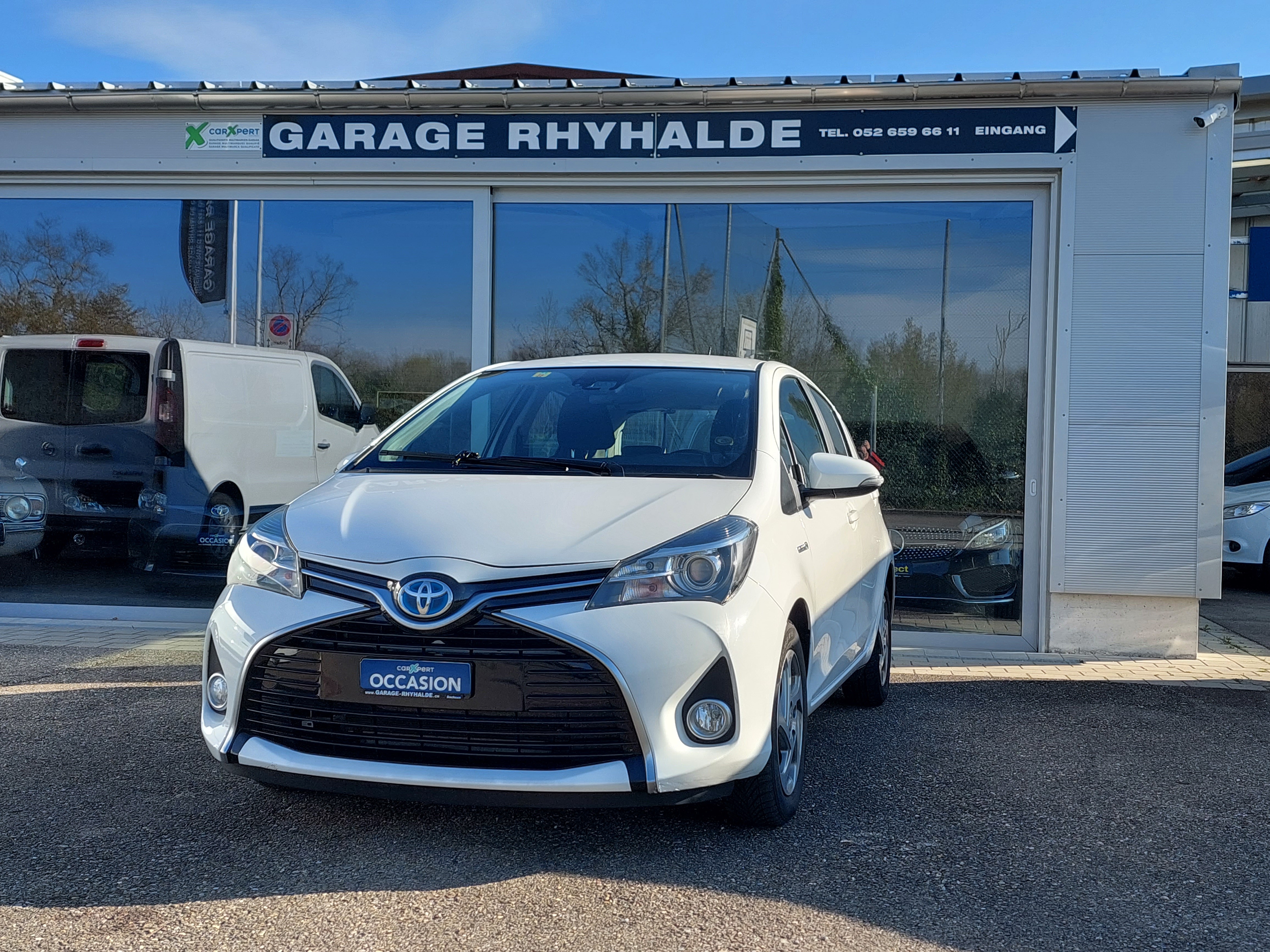 TOYOTA Yaris 1.5 VVT-i Hybrid Trend e-CVT