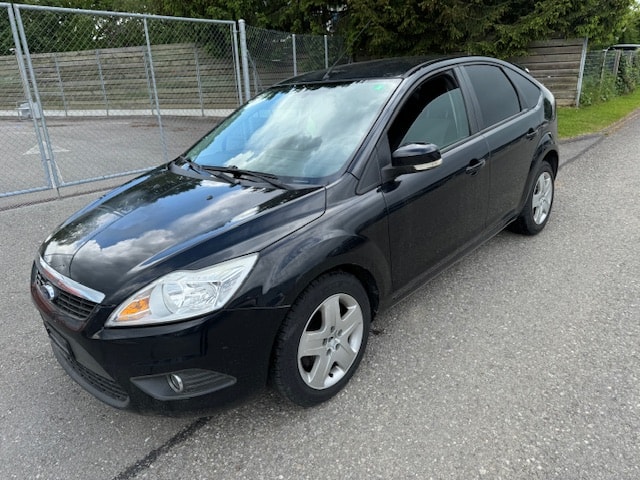 FORD Focus 1.8i Carving