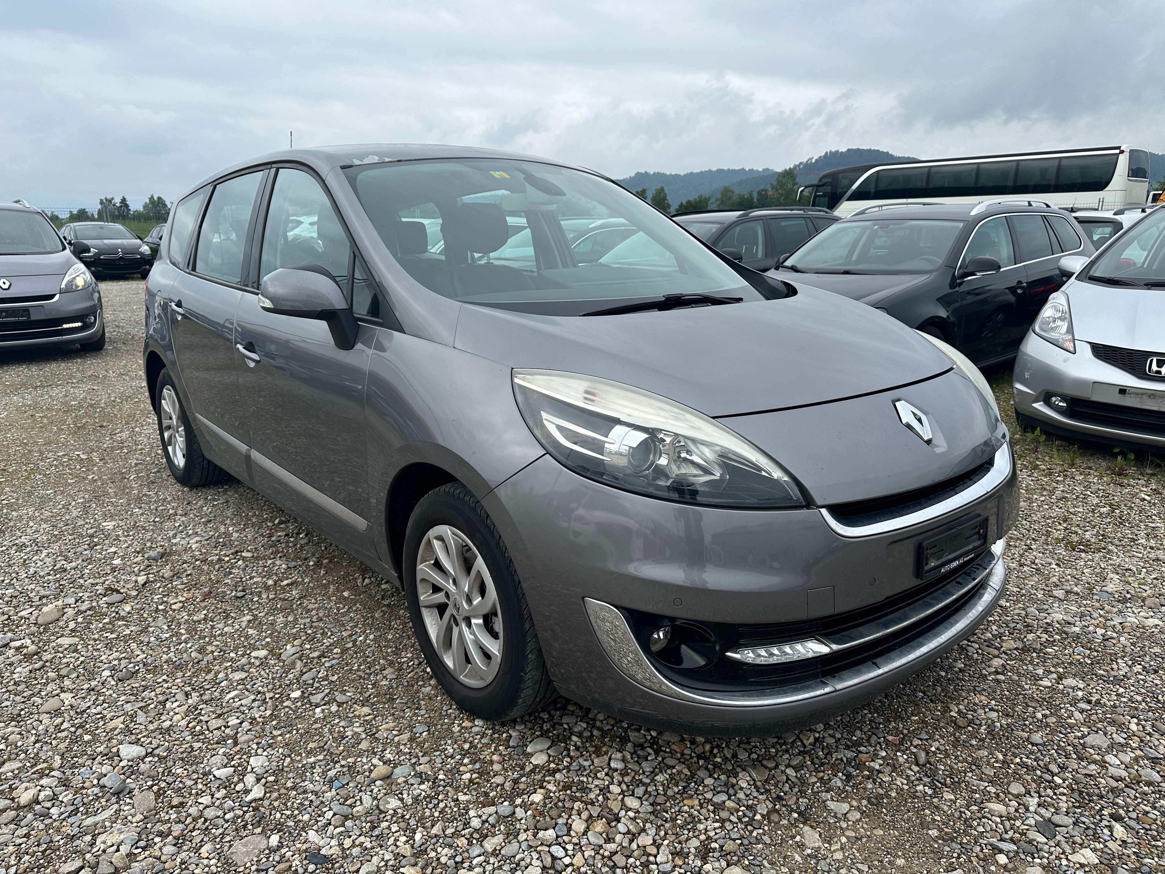 RENAULT Grand Scénic 2.0 16V Privilège X-Tronic CVT