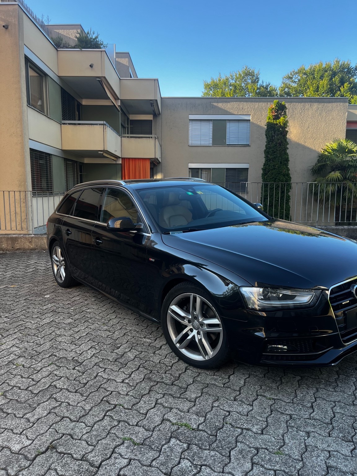 AUDI A4 Avant 2.0 TDI quattro S-tronic