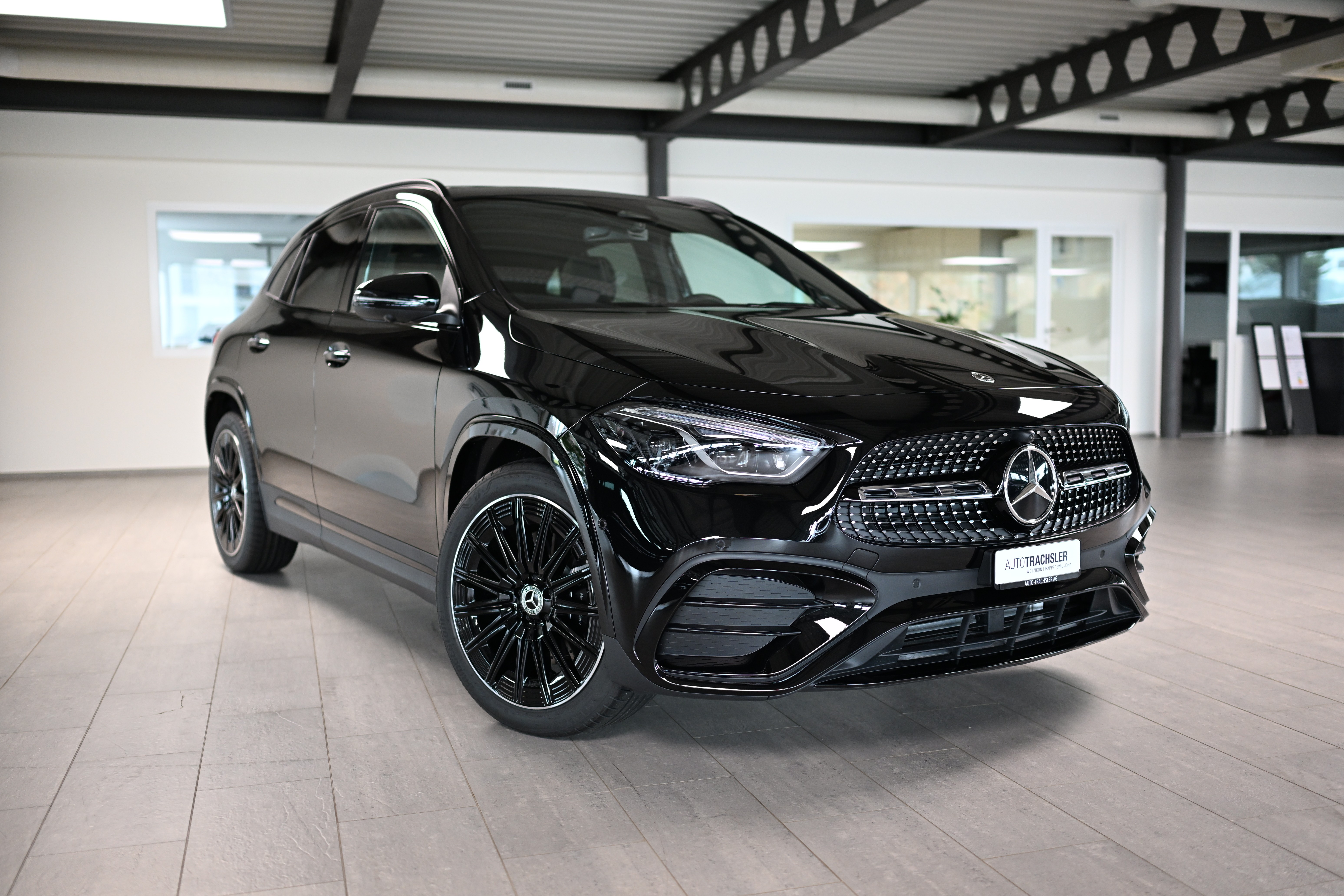 MERCEDES-BENZ GLA 250 4Matic 8G-DCT