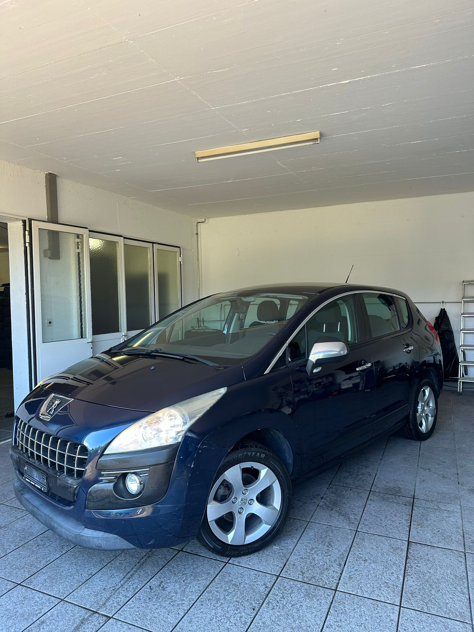 PEUGEOT 3008 1.6 HDI Sport