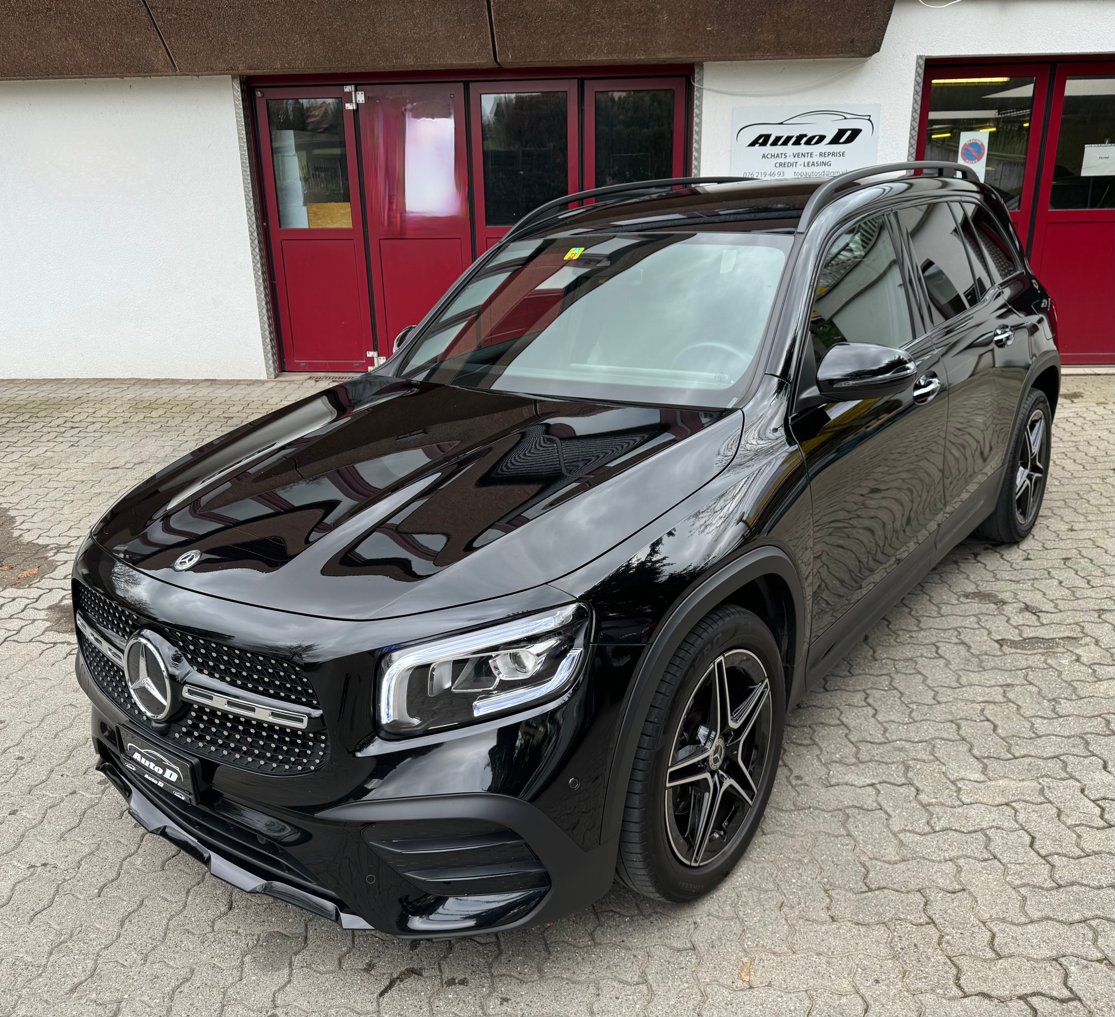 MERCEDES-BENZ GLB 200 AMG Line 7G-Tronic