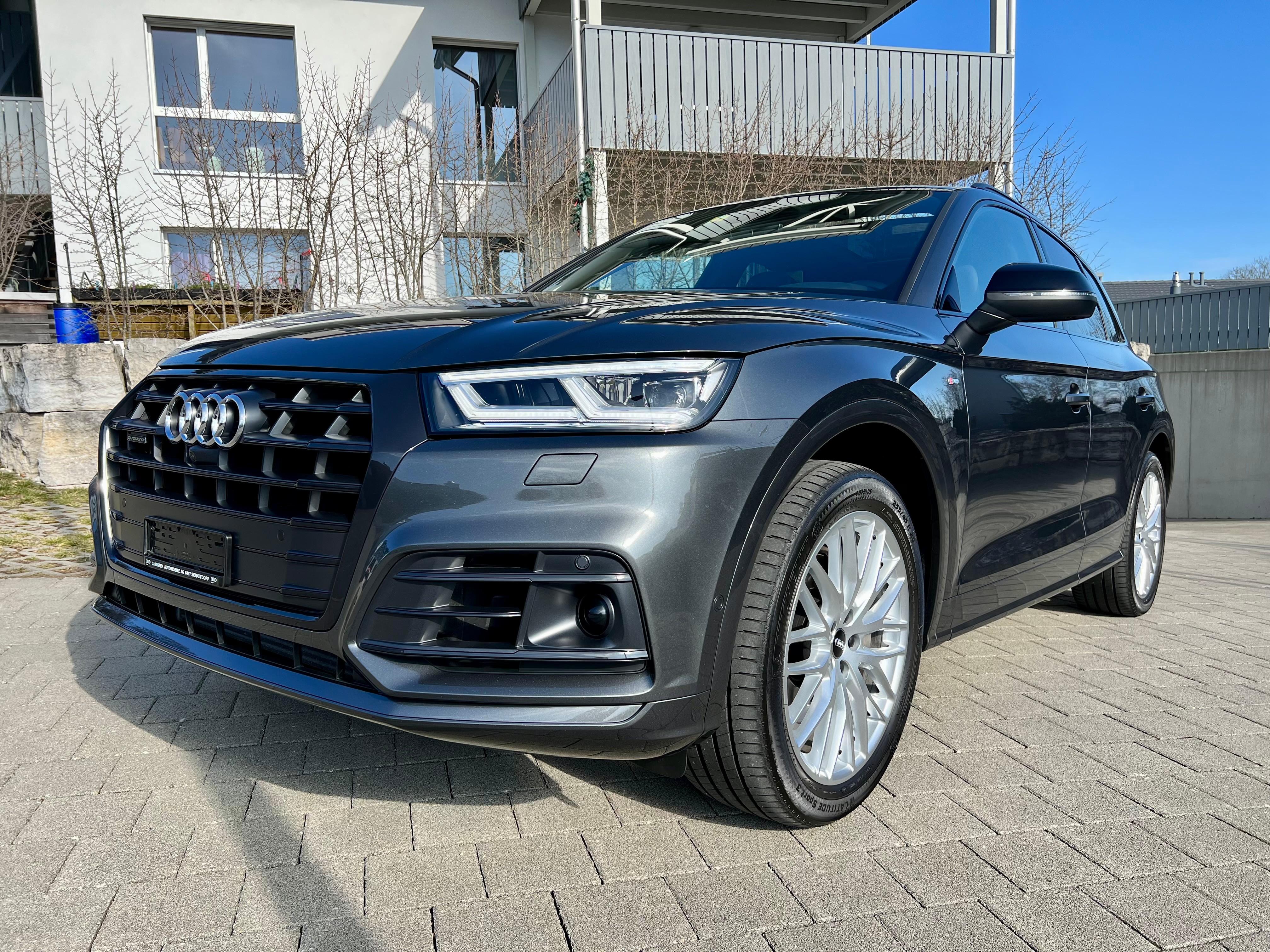 AUDI Q5 3.0 TDI sport quattro tiptronic